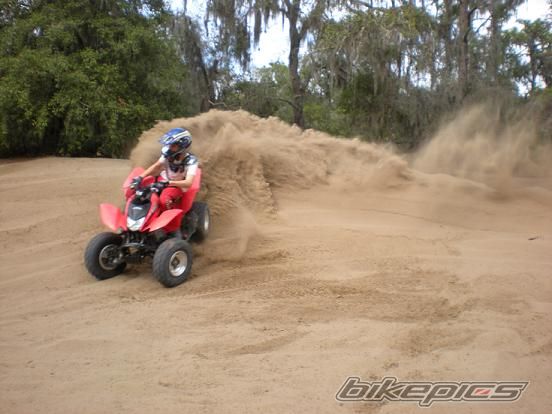 Photo 1573204
