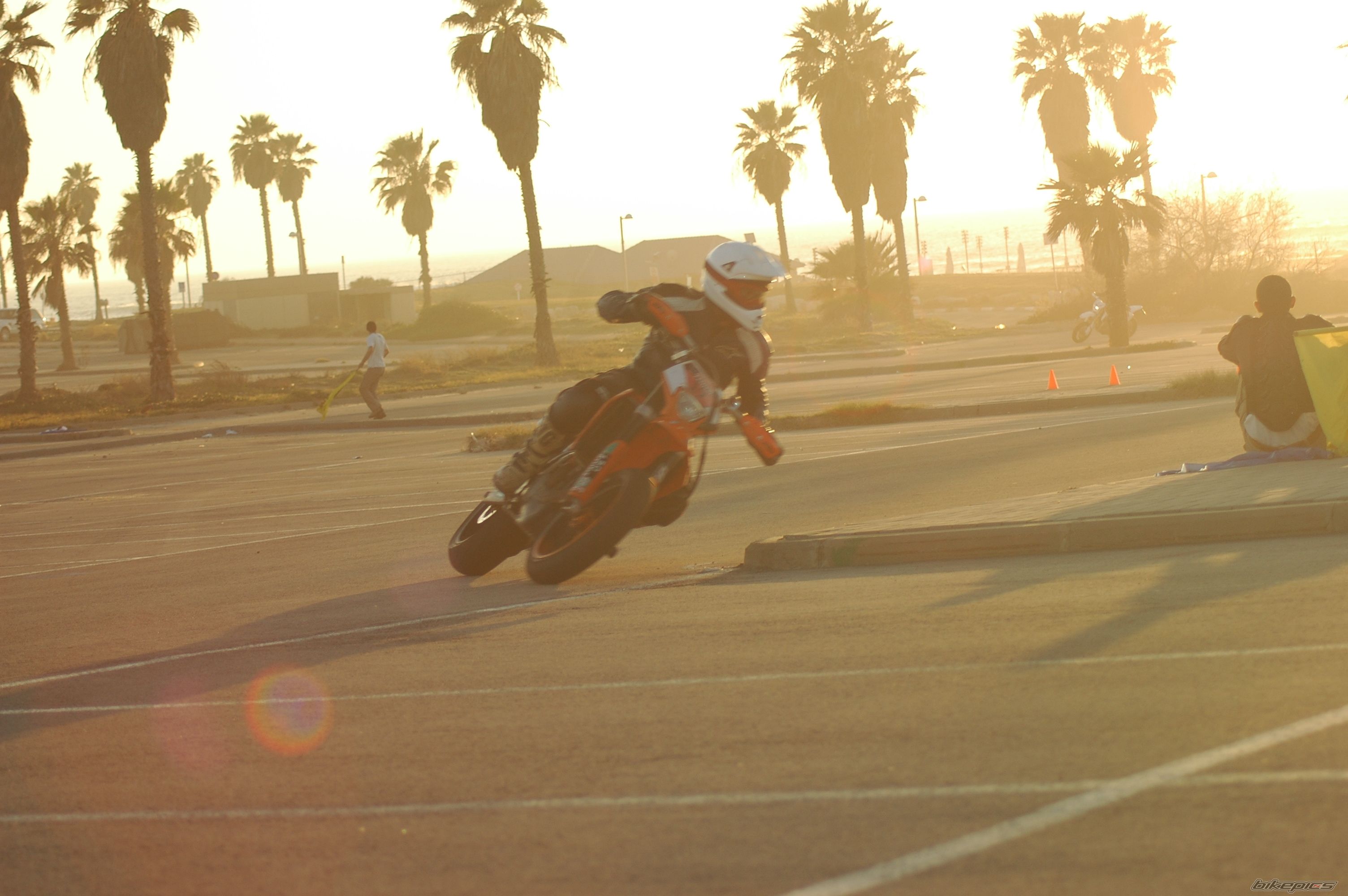 Photo 1573224