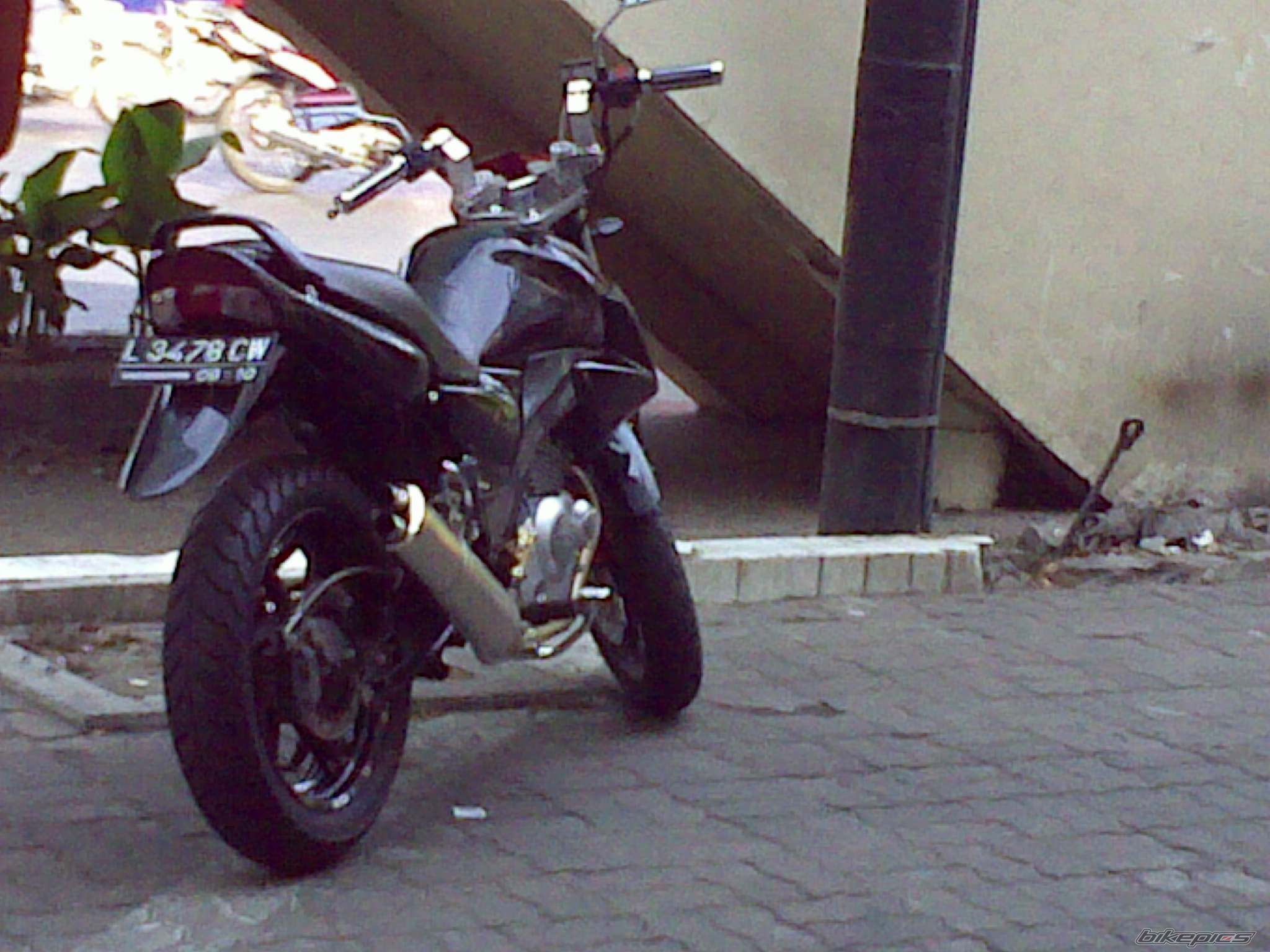 Photo 1573246