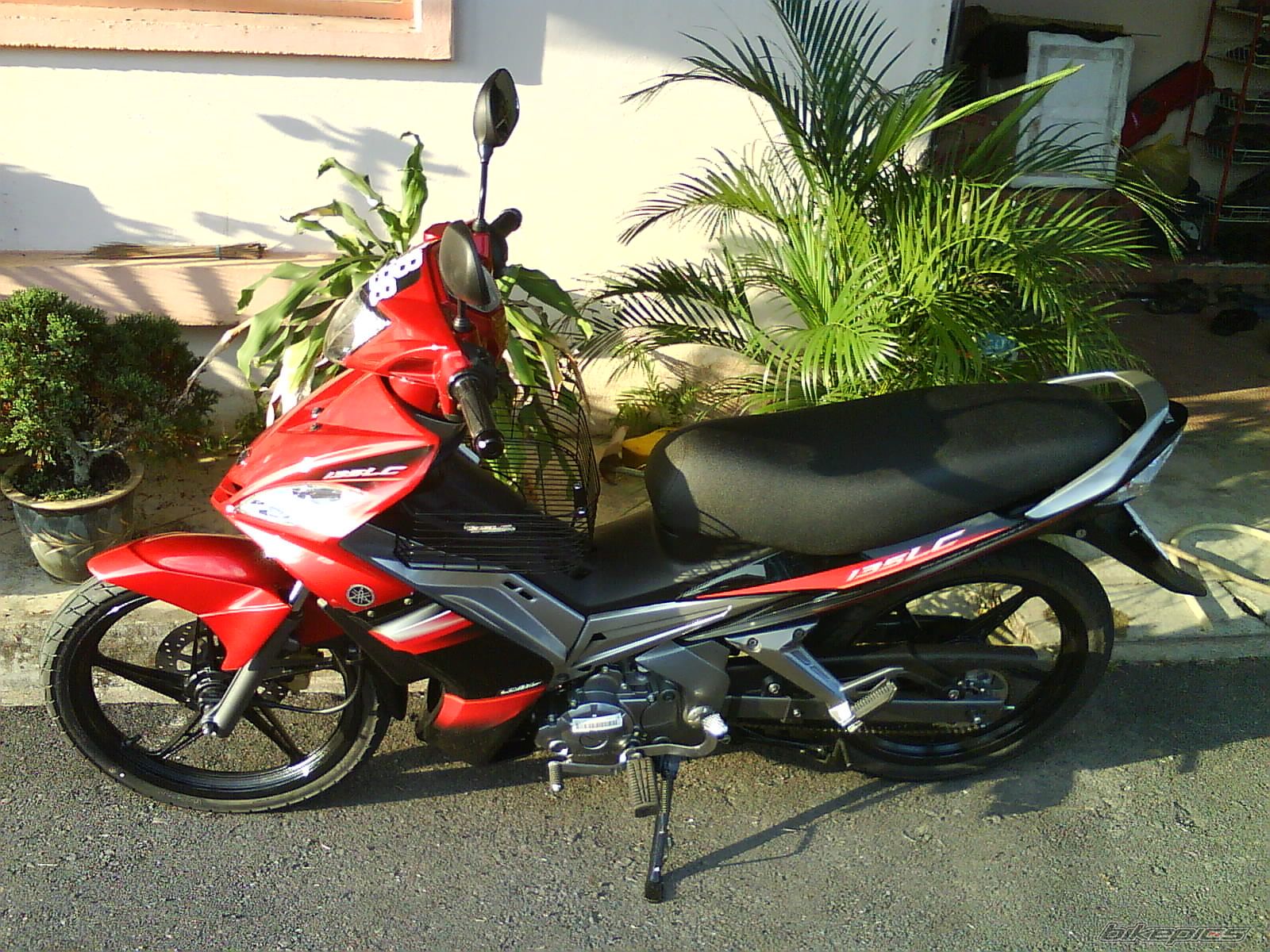 Photo 1573363