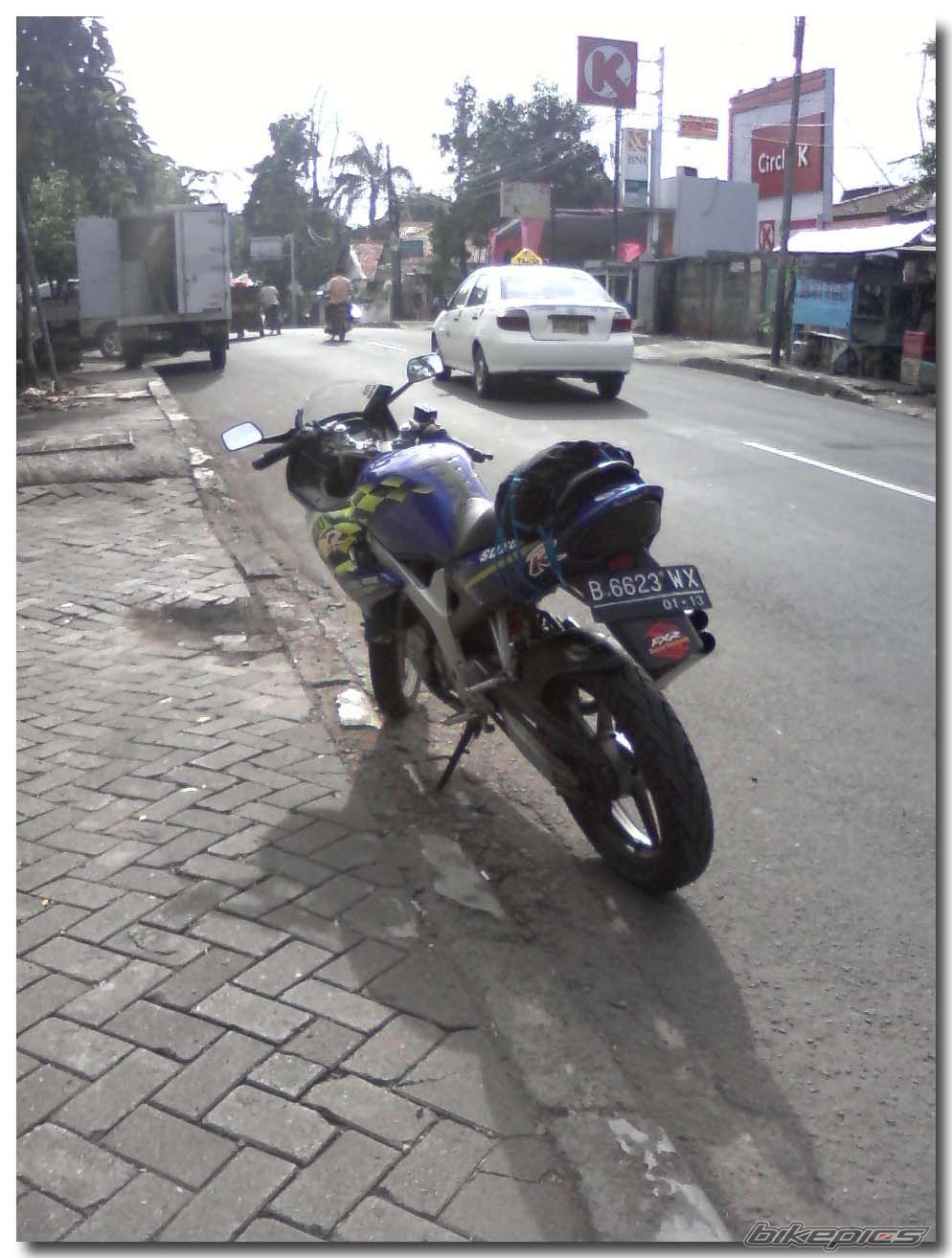 Photo 1573407