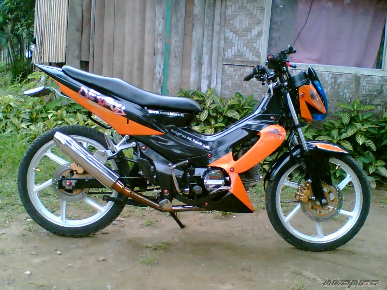Photo 1573478