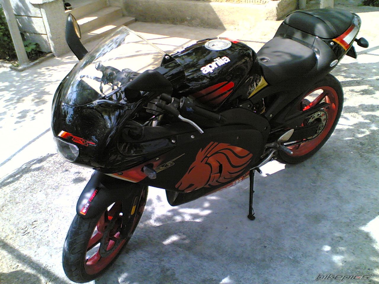 Photo 1573547