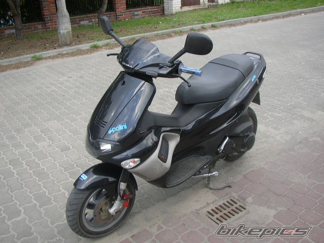 Photo 1573569