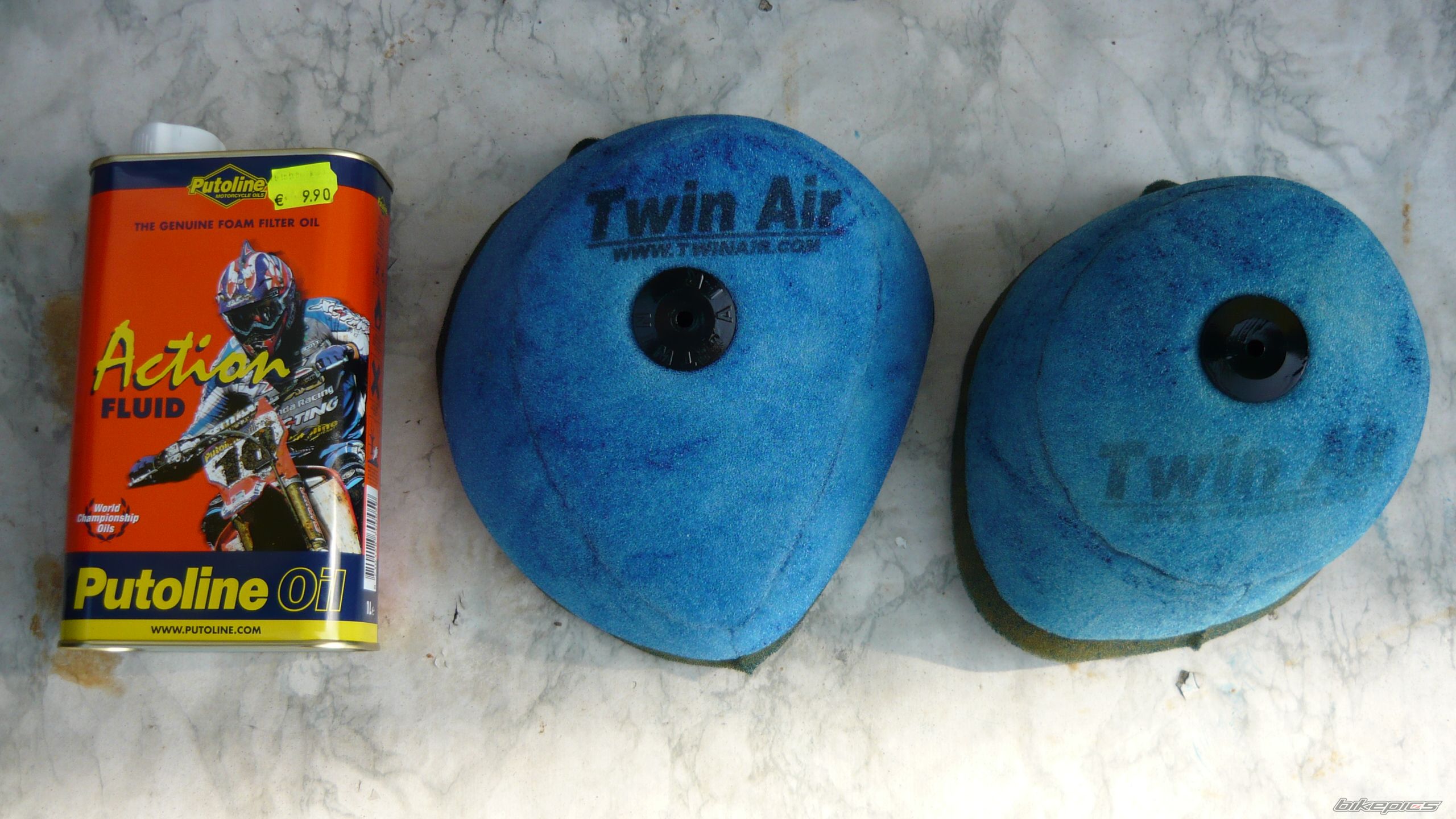 Photo 1573636