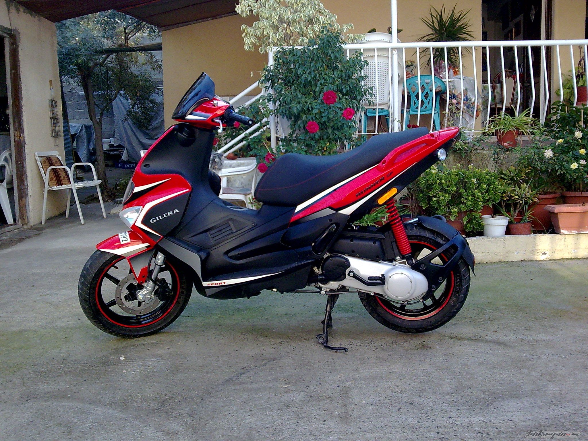 Photo 1573858