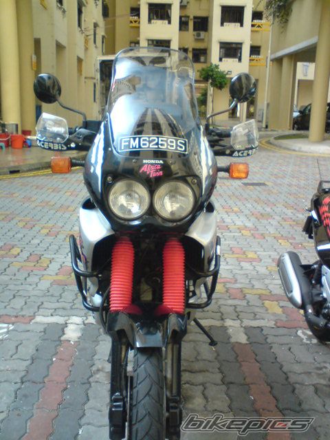 Photo 1573868