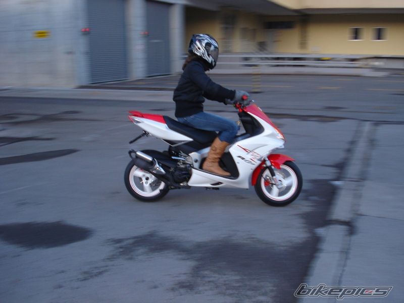 Photo 1574073