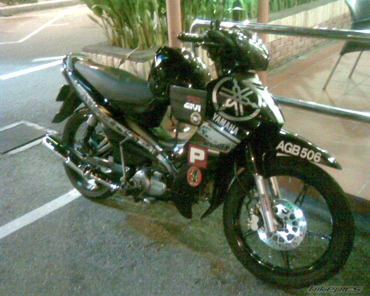 Photo 1574084