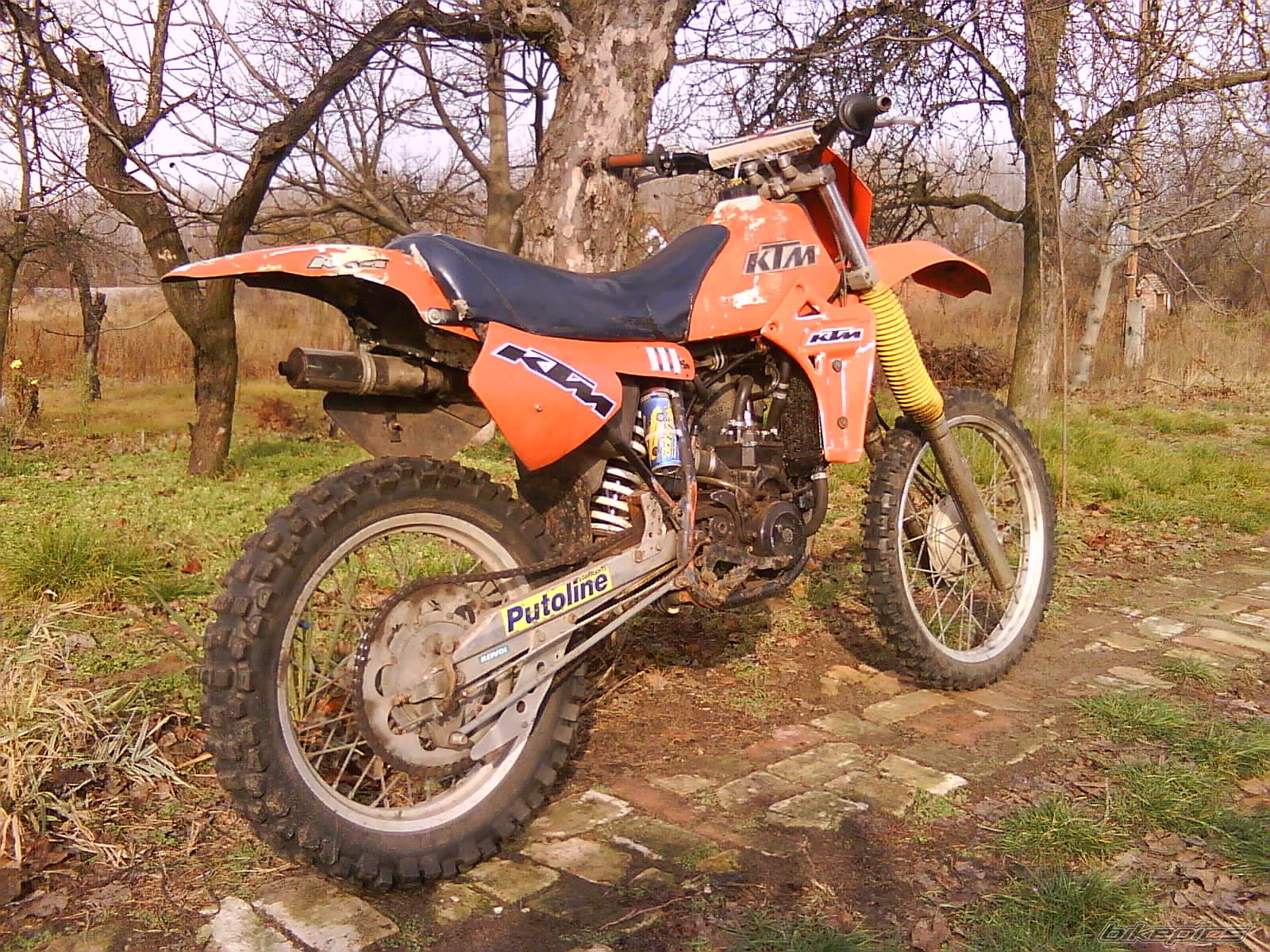 Photo 1574100
