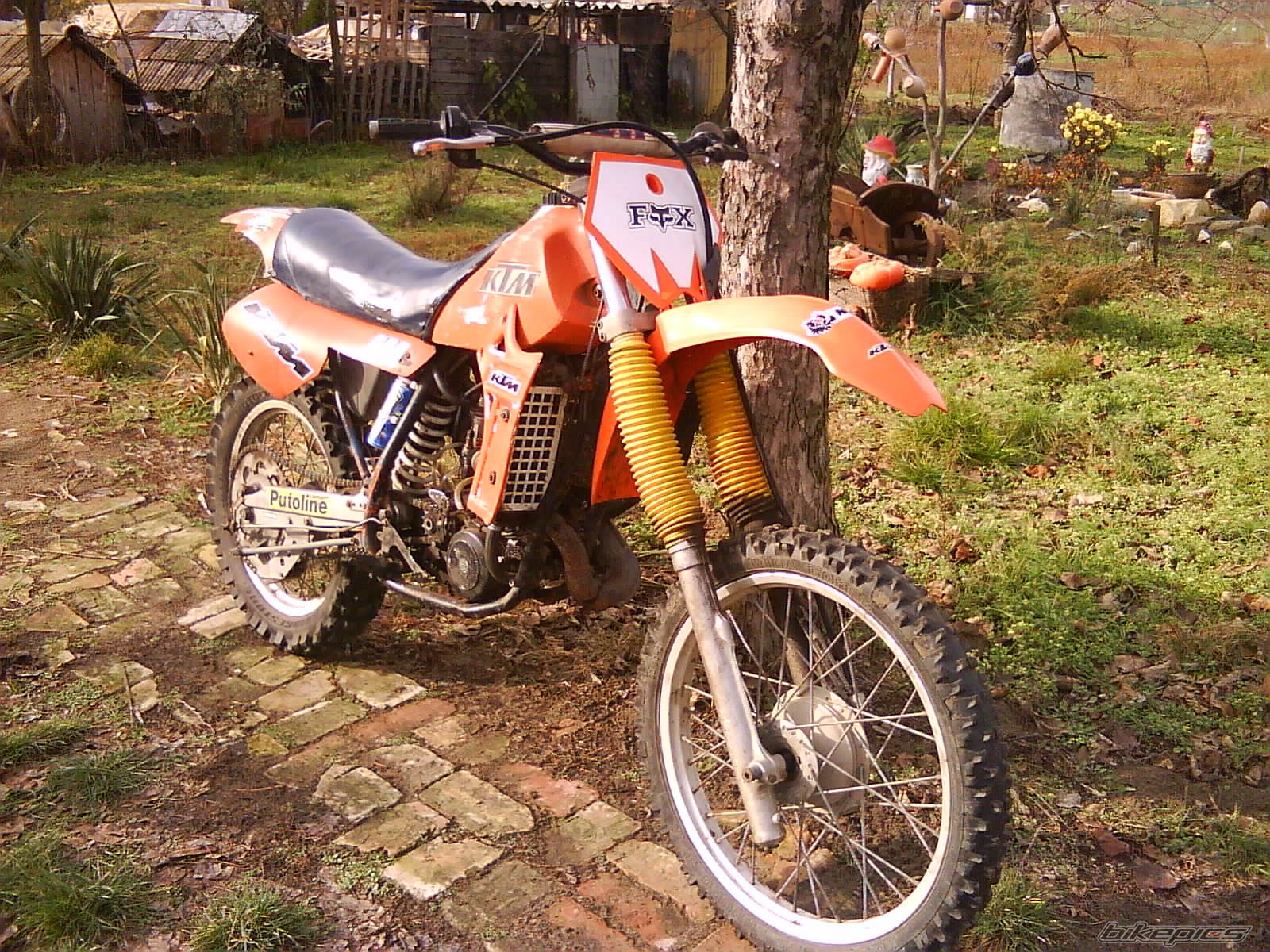 Photo 1574103