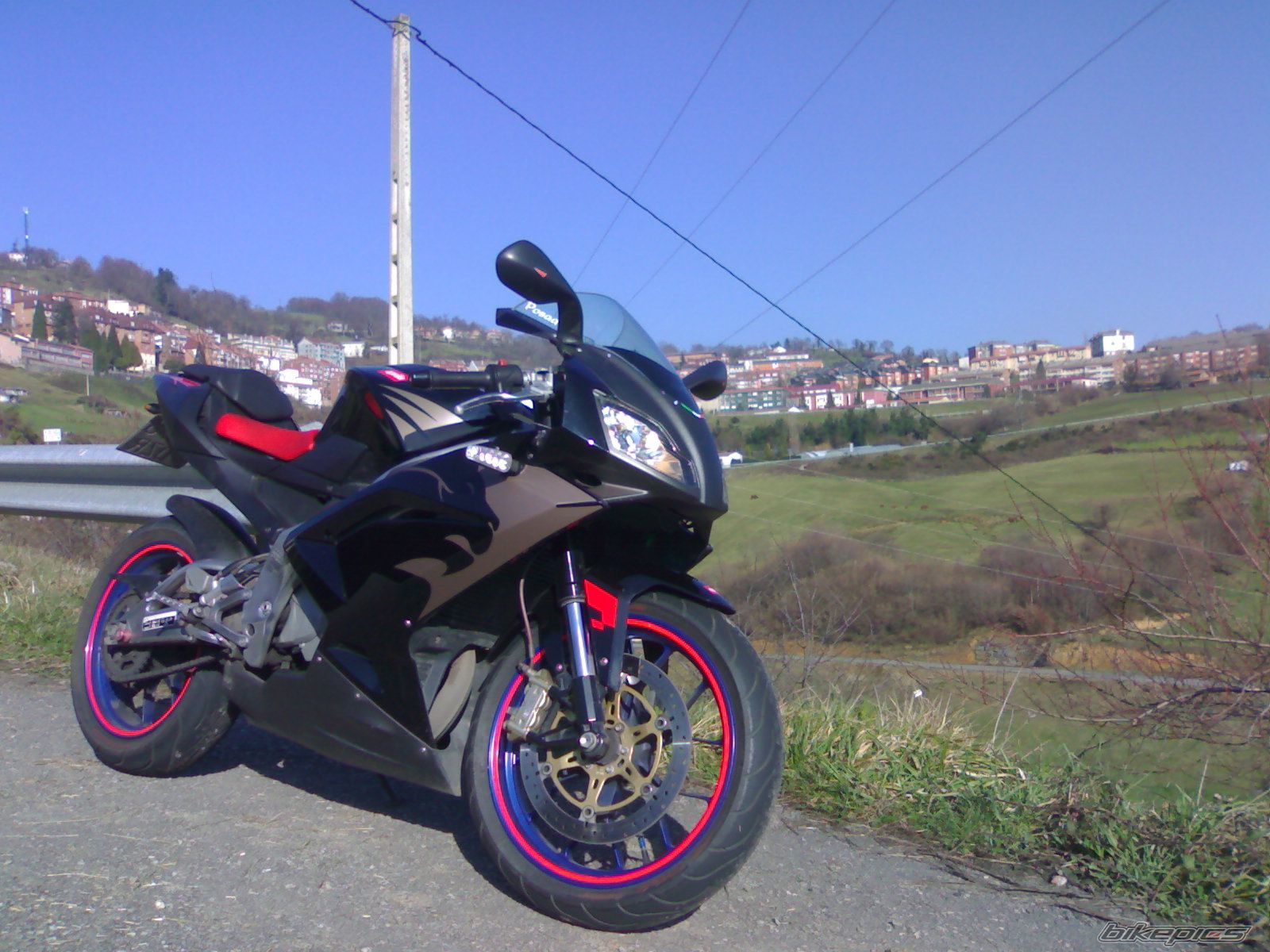 Photo 1574420