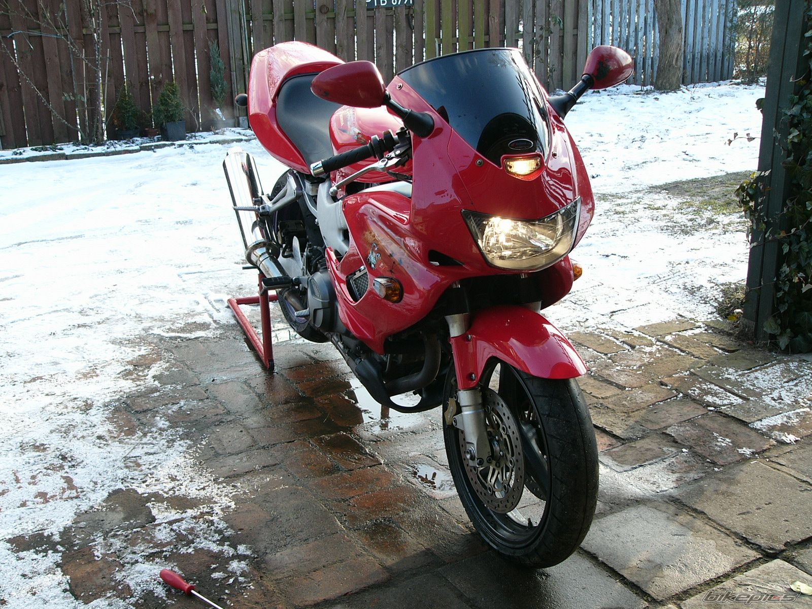 Photo 1574540