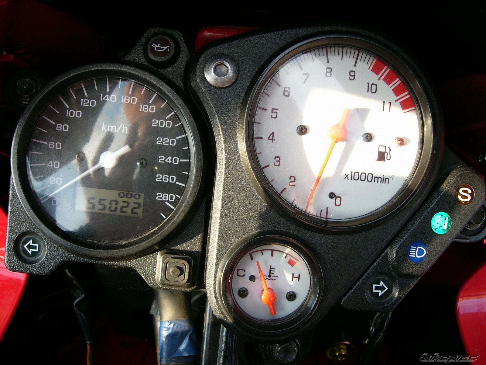 Photo 1574542