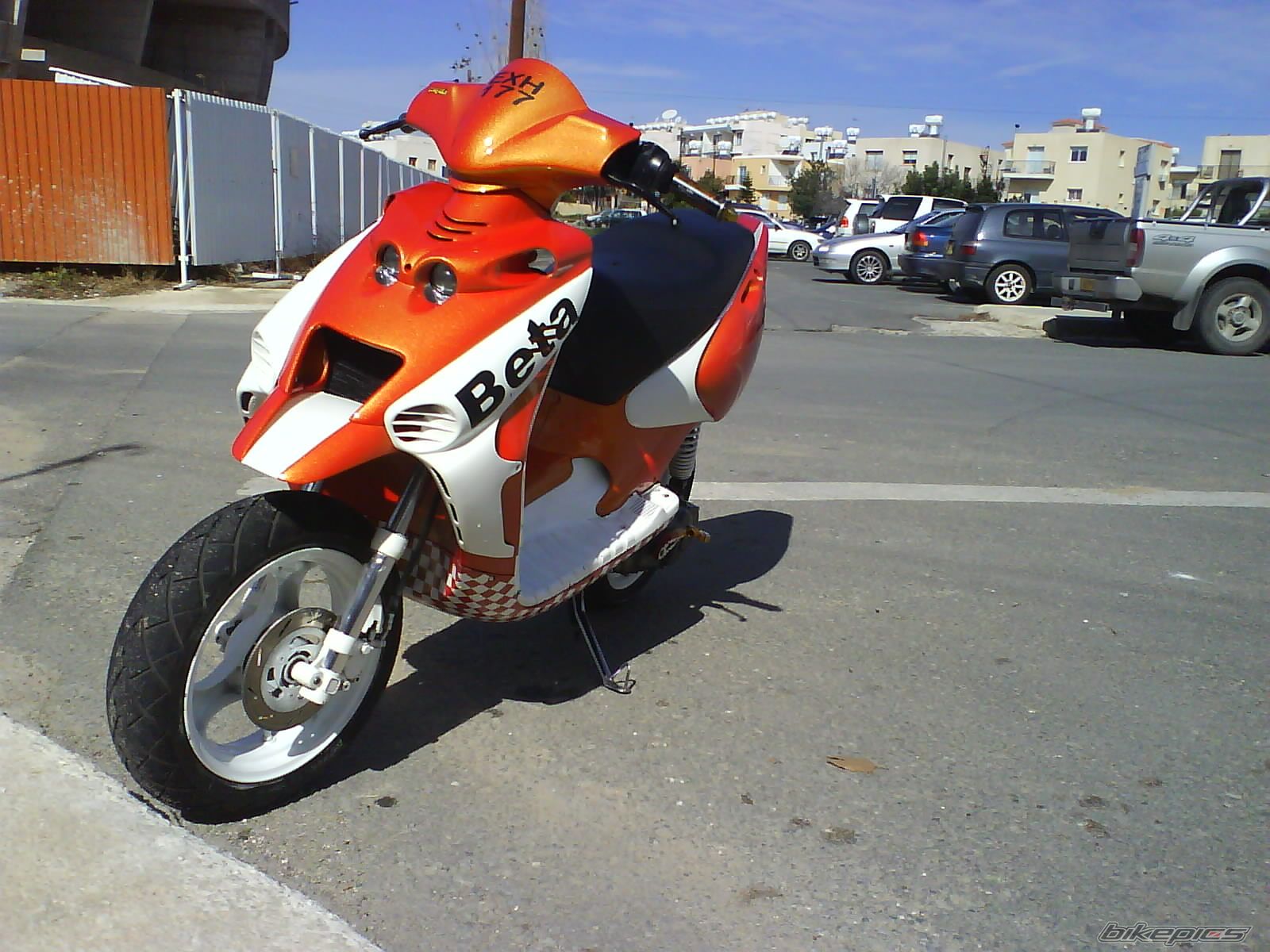 Photo 1575117