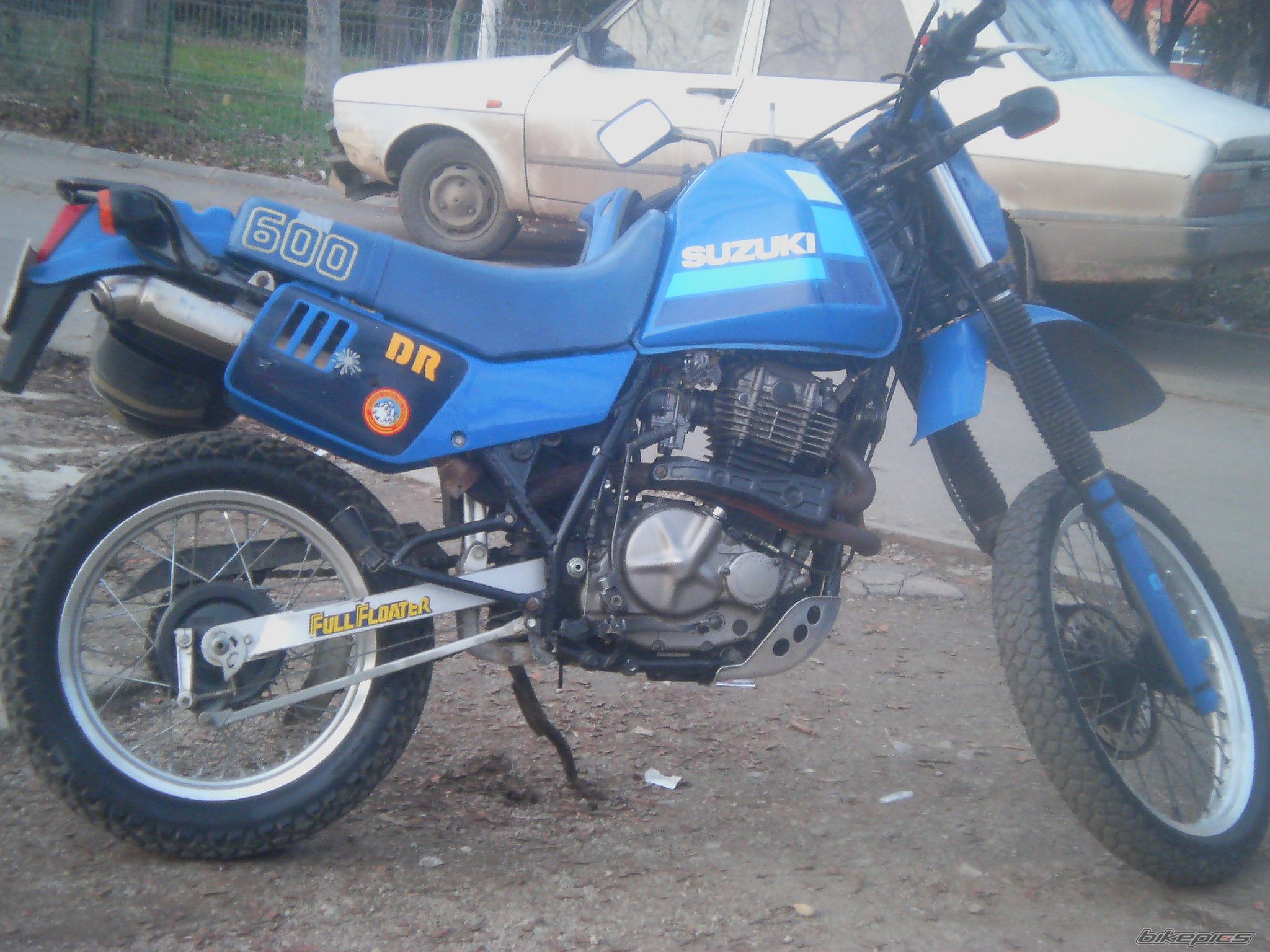 Photo 1575137