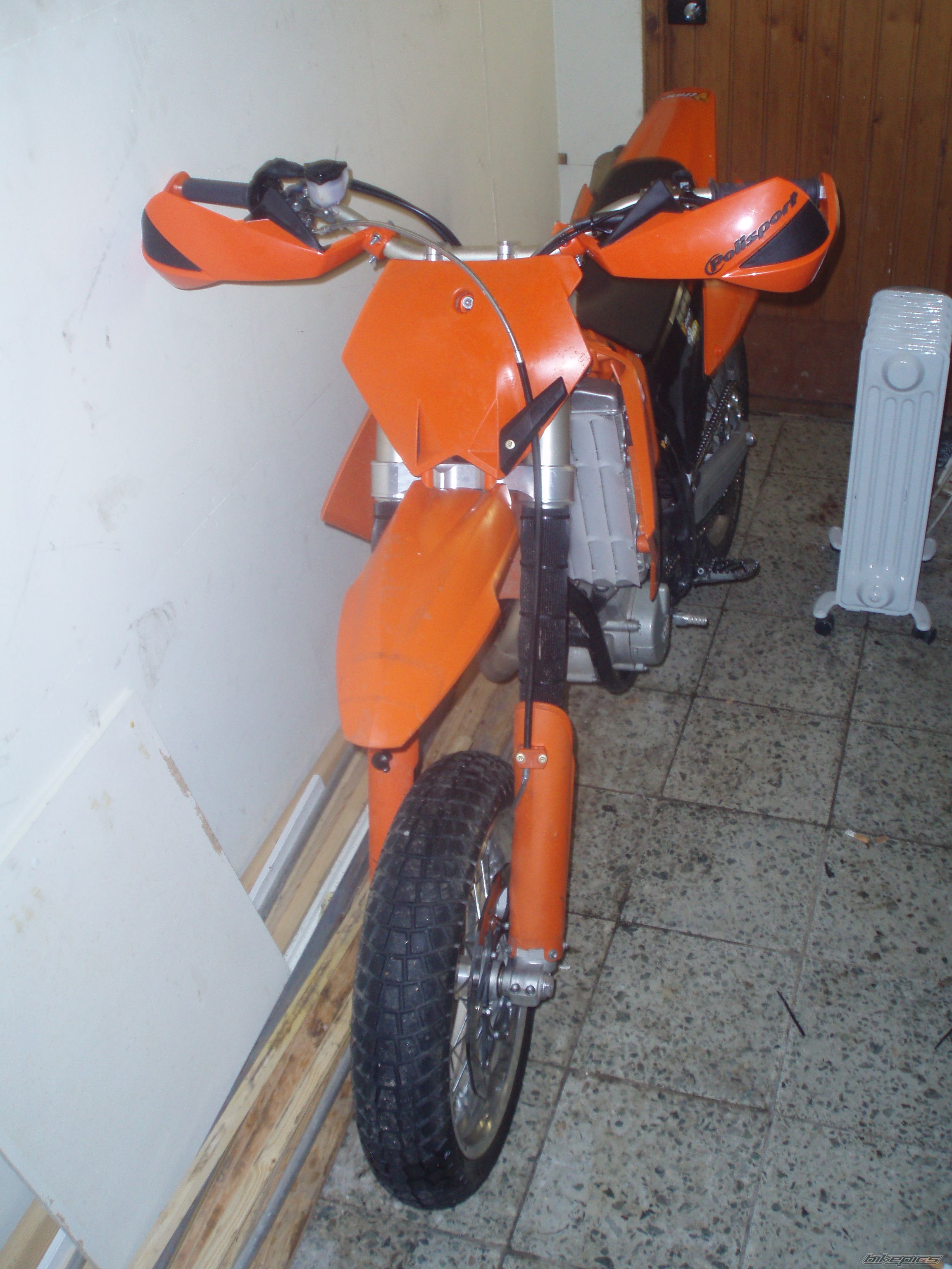 Photo 1575189