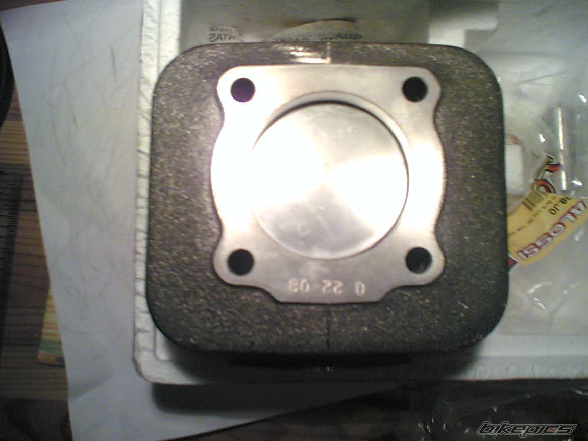 Photo 1575351