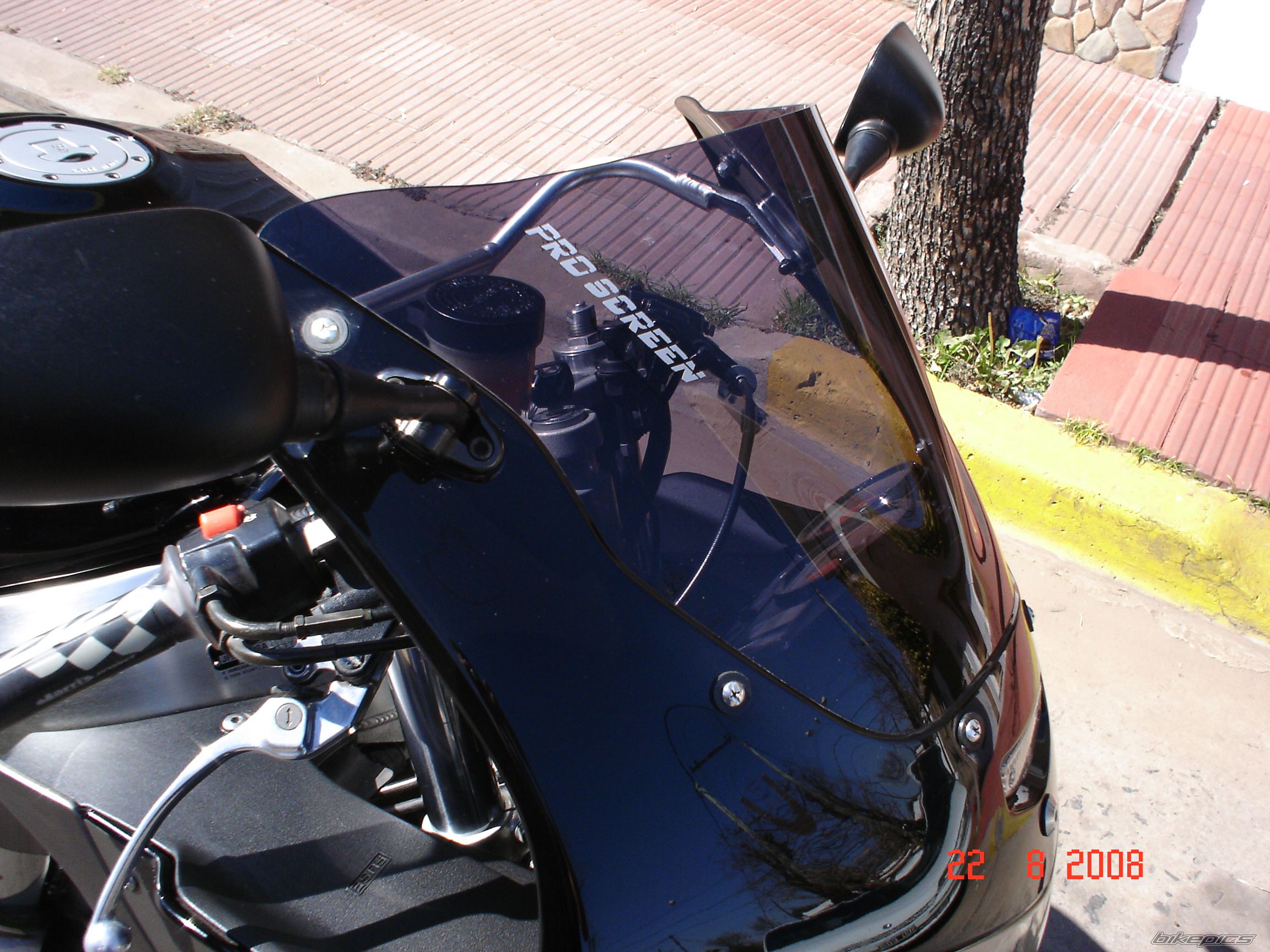Photo 1575471