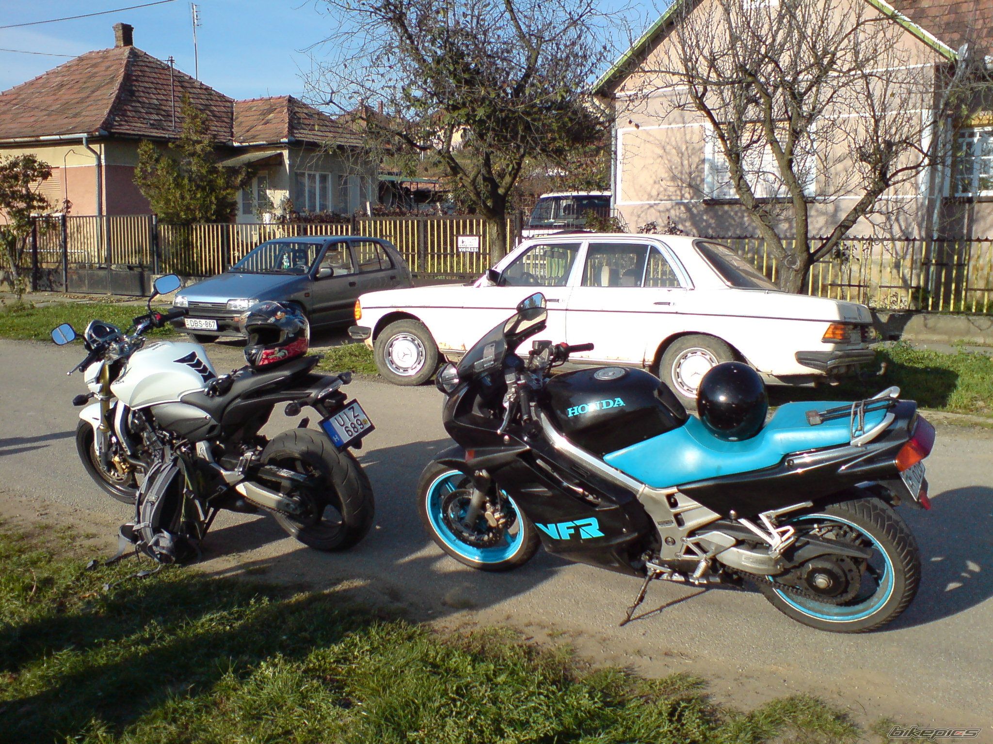 Photo 1575477