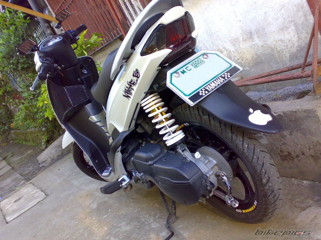 Photo 1575553