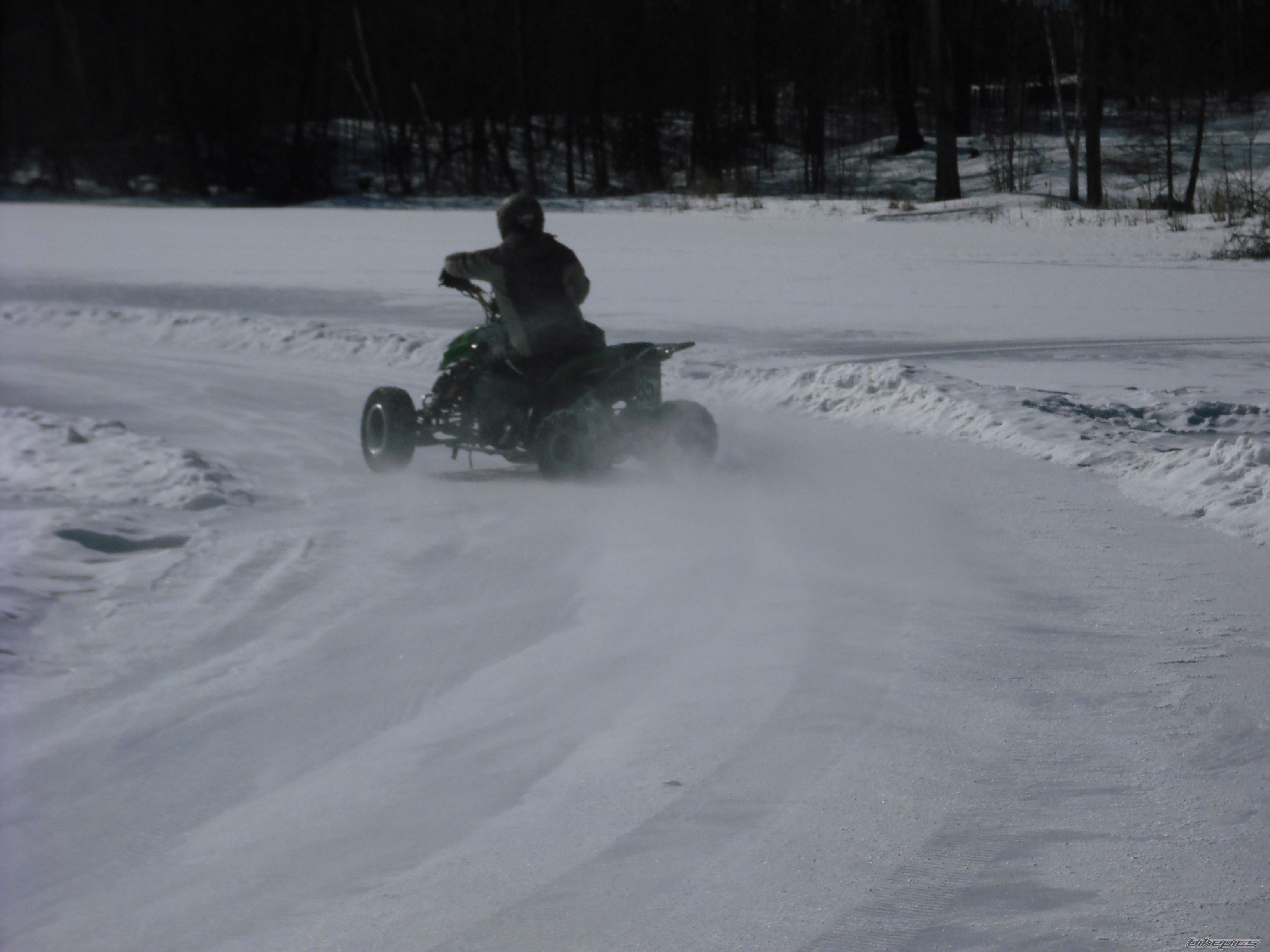 Photo 1575561