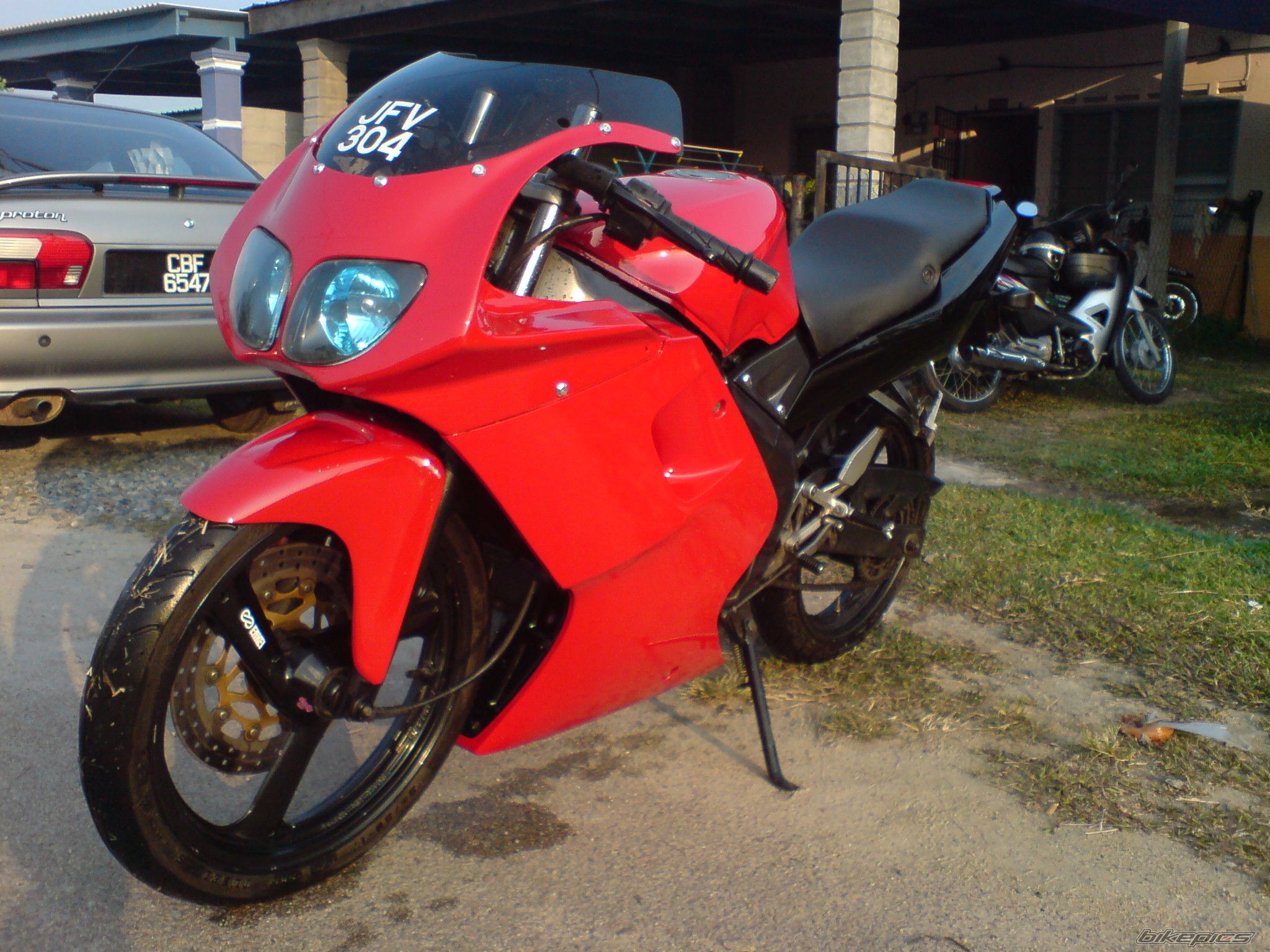 Photo 1575694