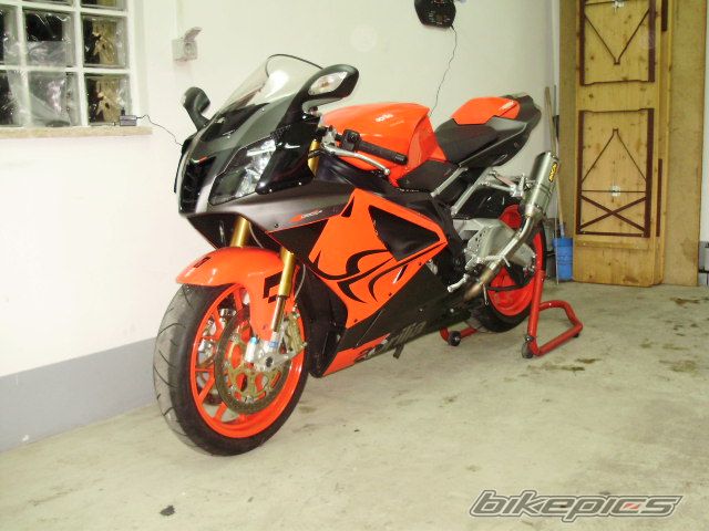 Photo 1575734