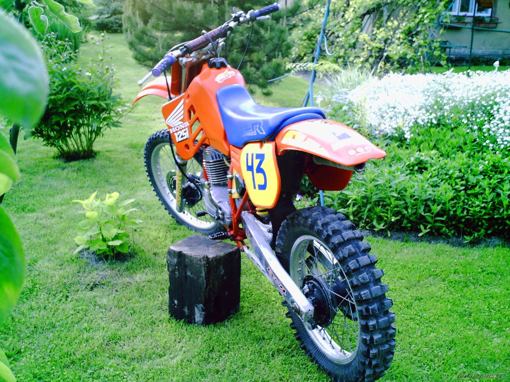 Bike Photo 1575814