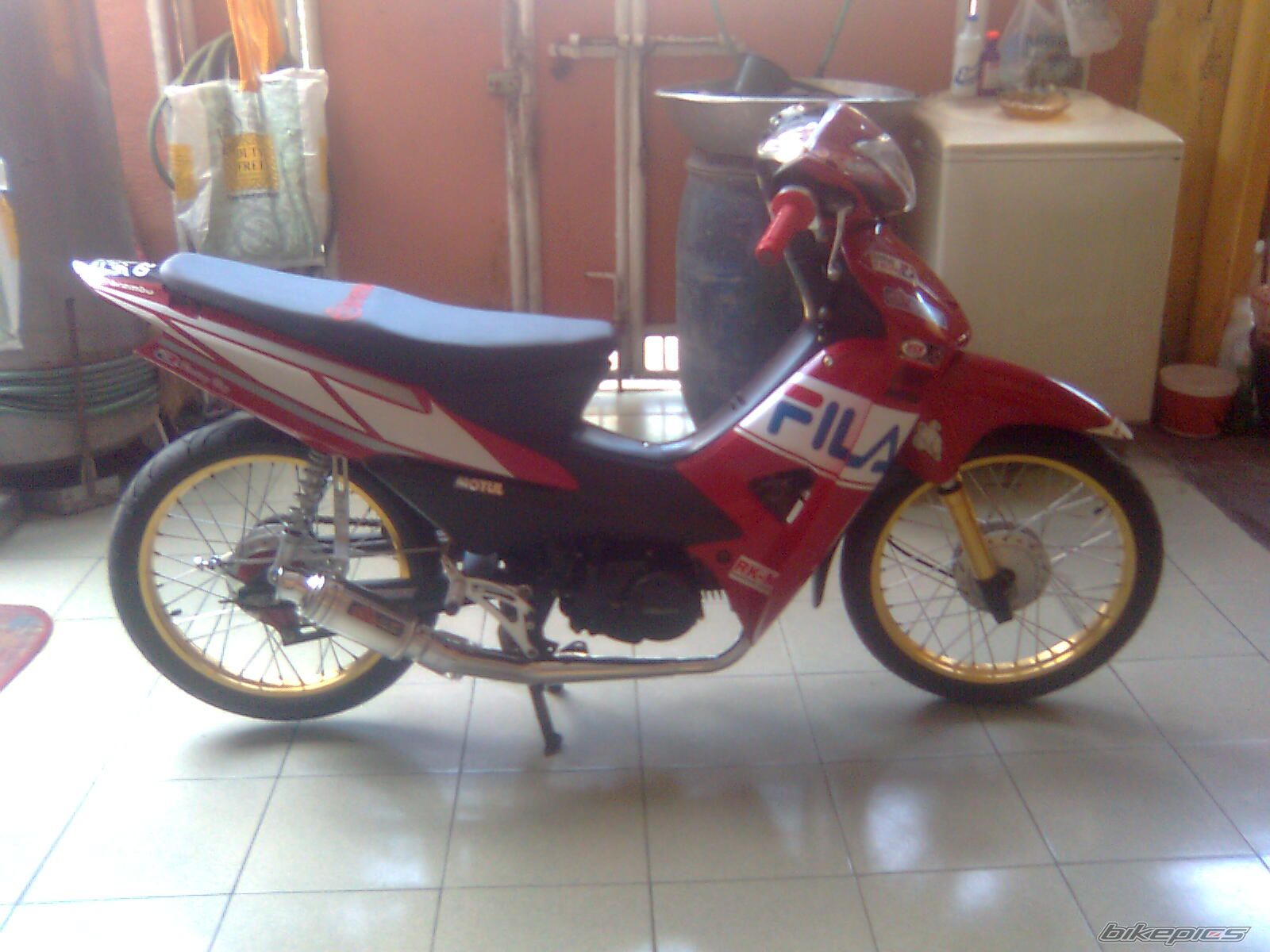Photo 1575893