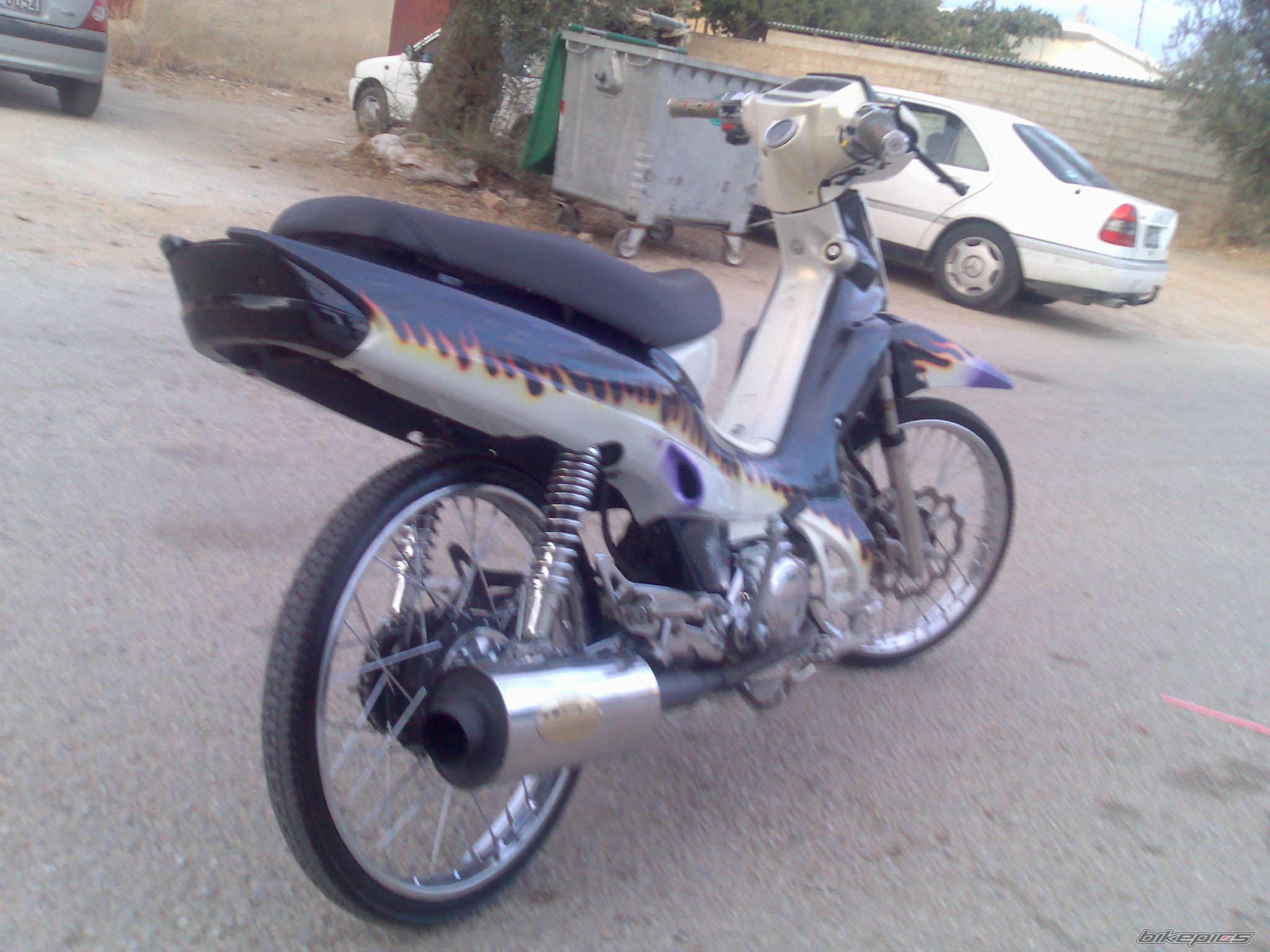 Photo 1575903