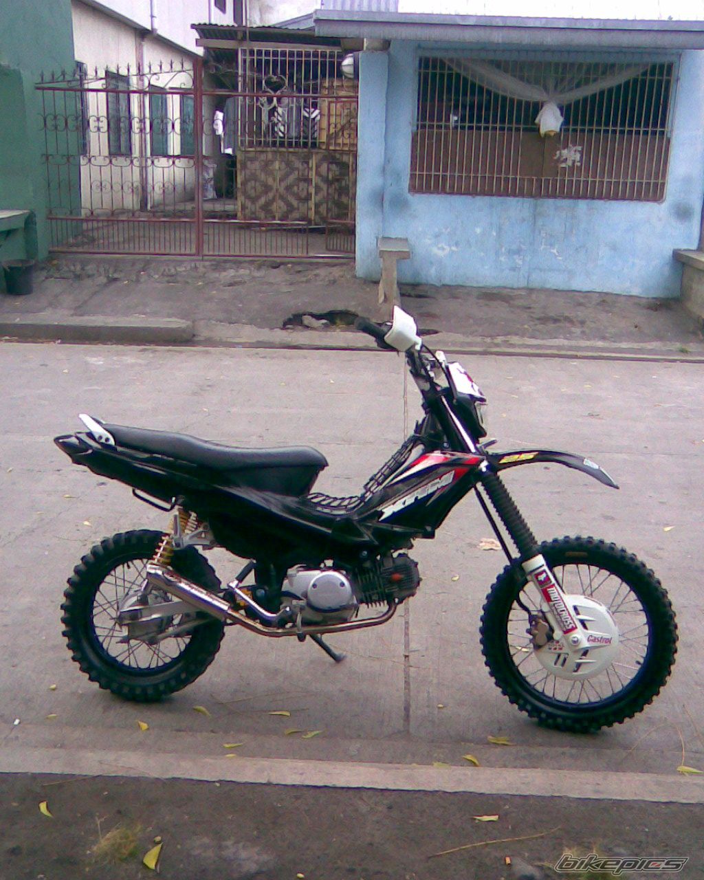 Photo 1575933