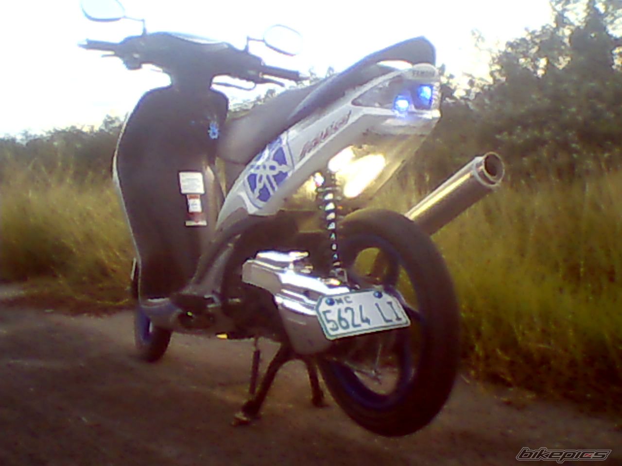 Photo 1575936
