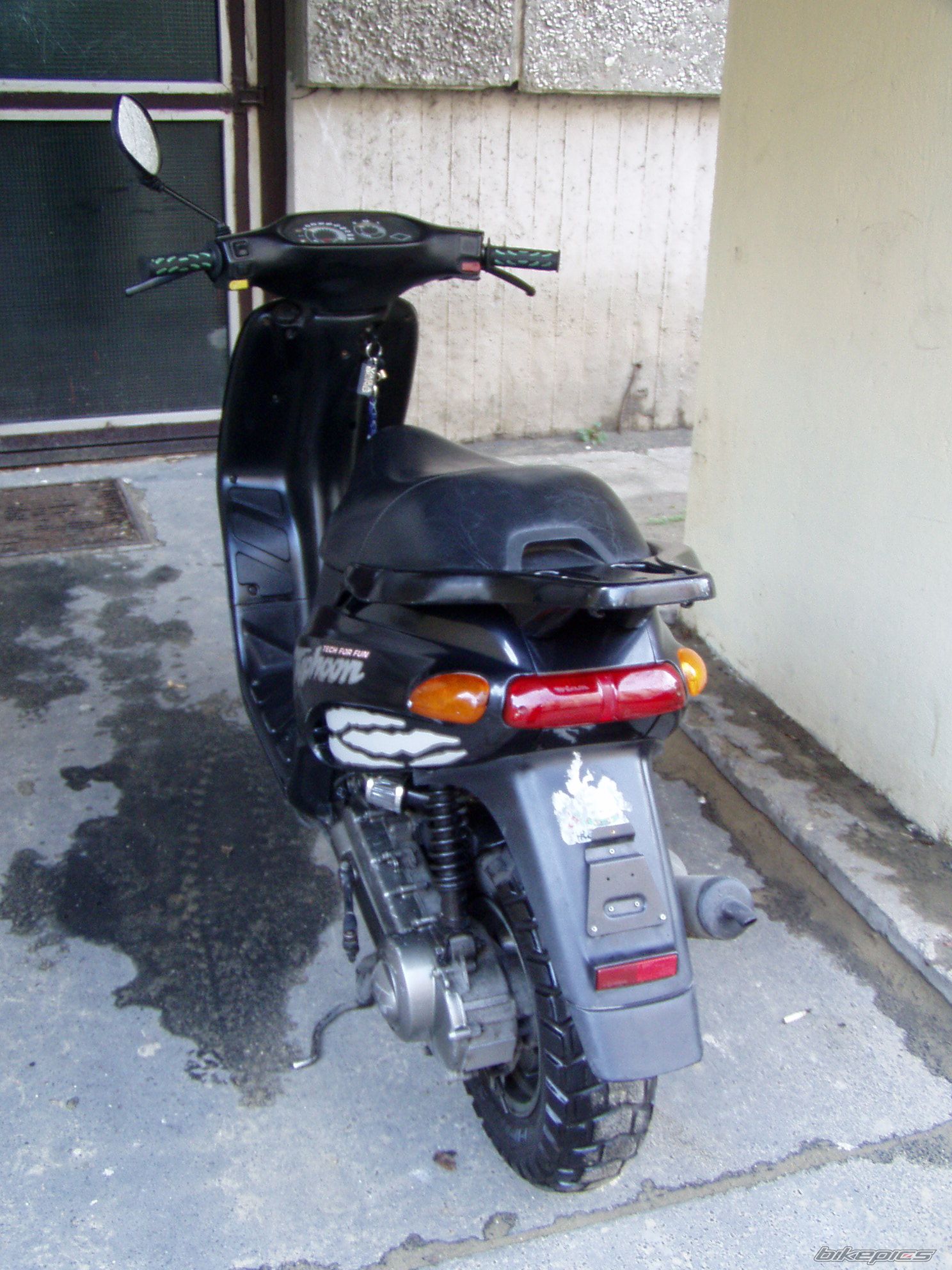 Photo 1576281