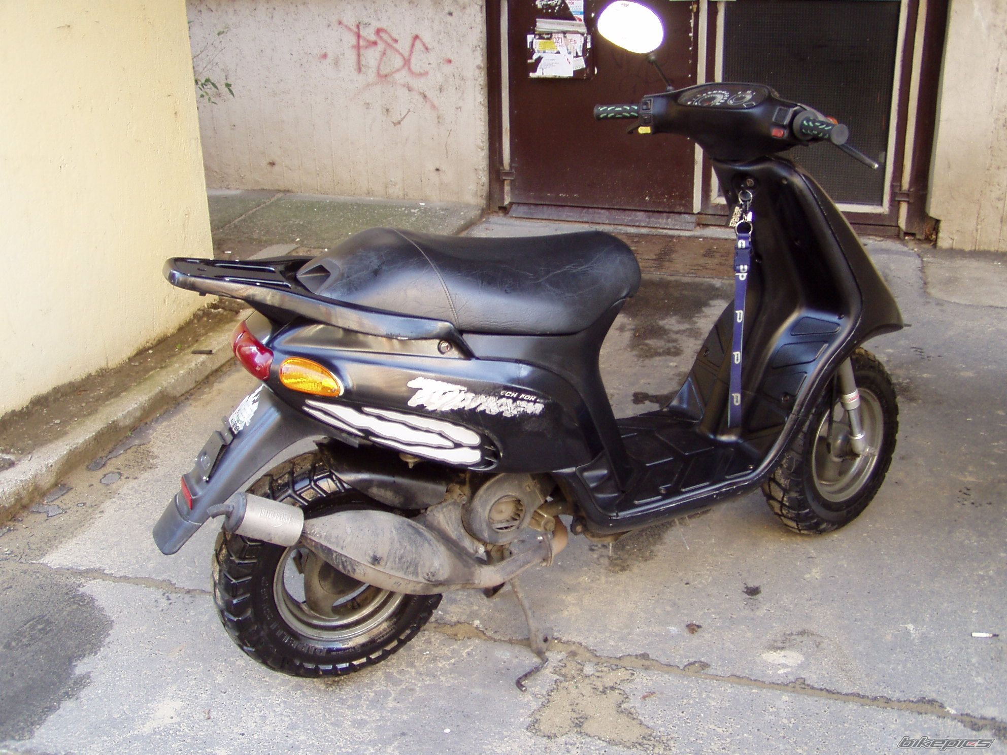 Photo 1576284