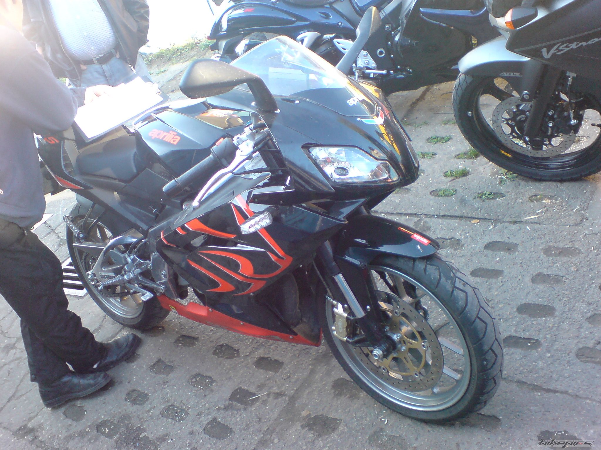 Photo 1576517