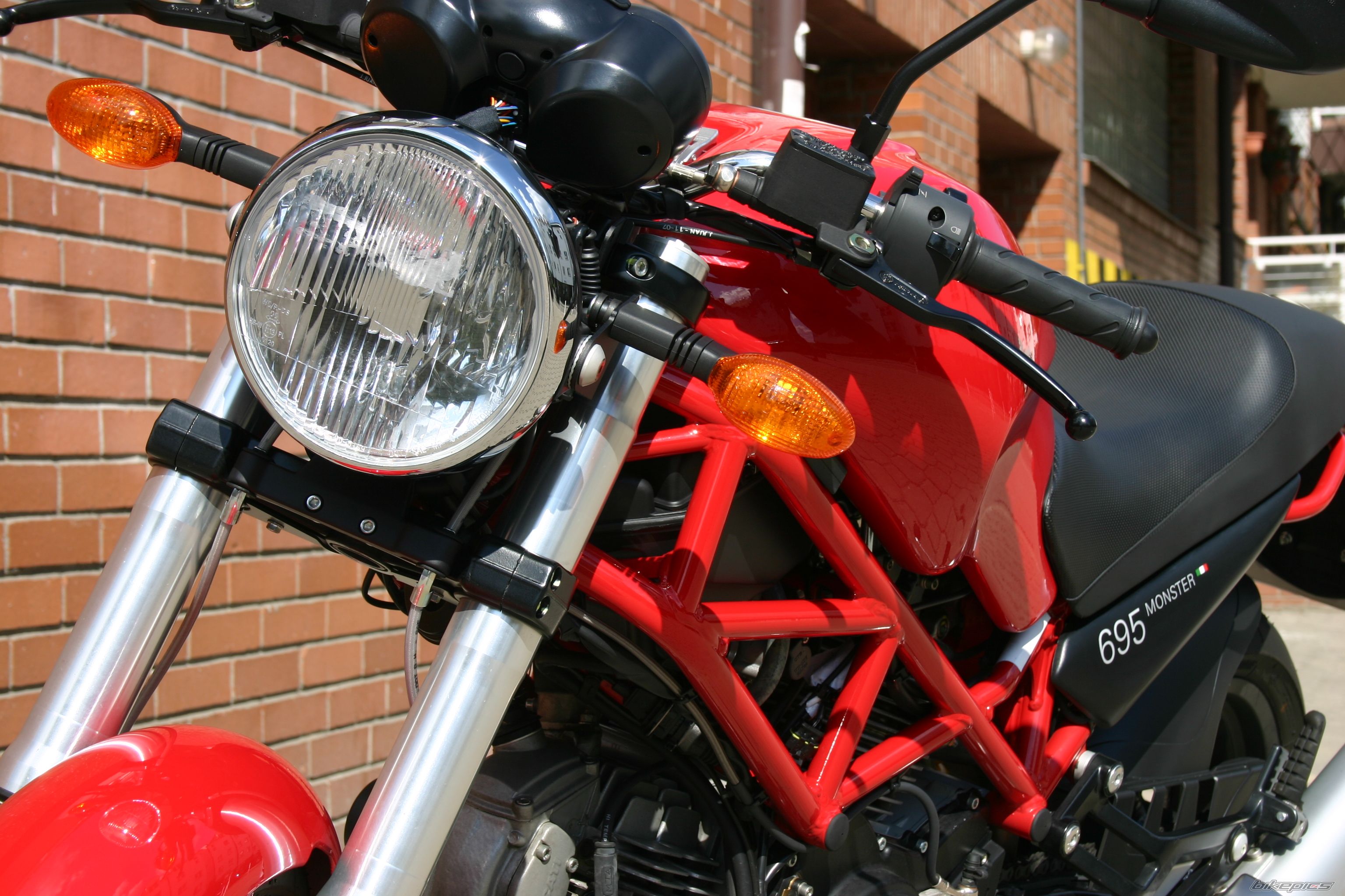 Bike Photo 1577381