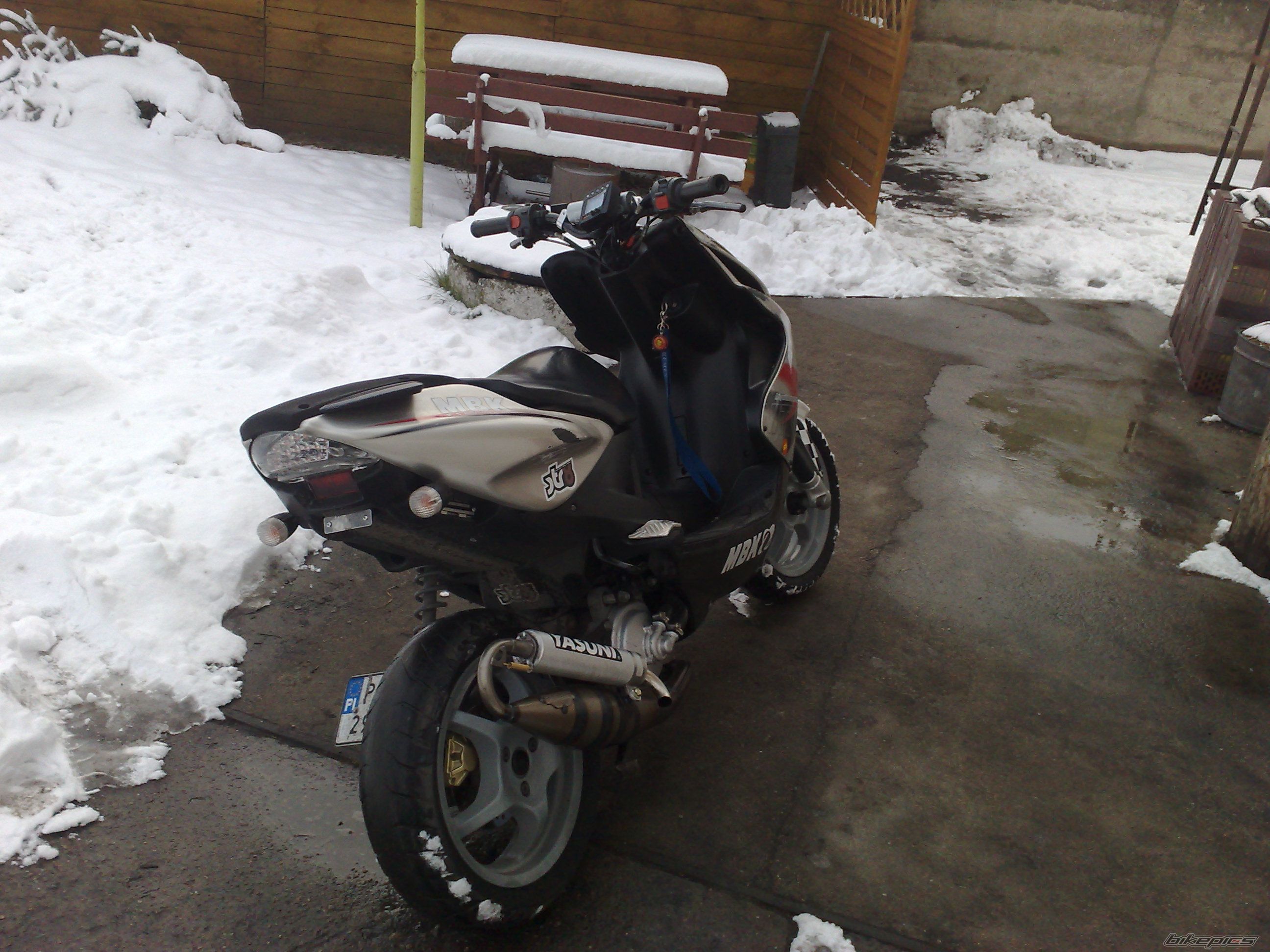 Photo 1577799