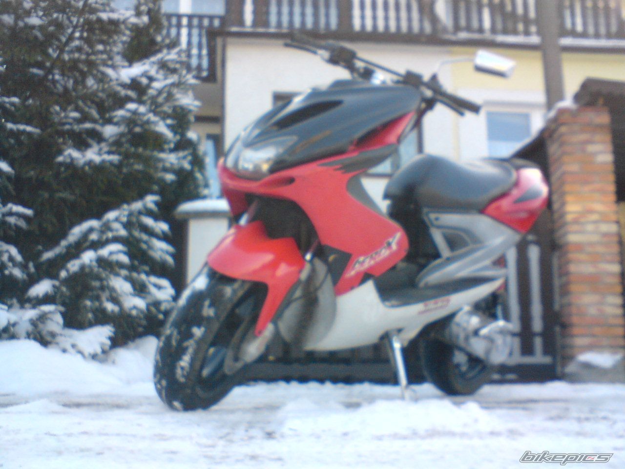 Photo 1577805