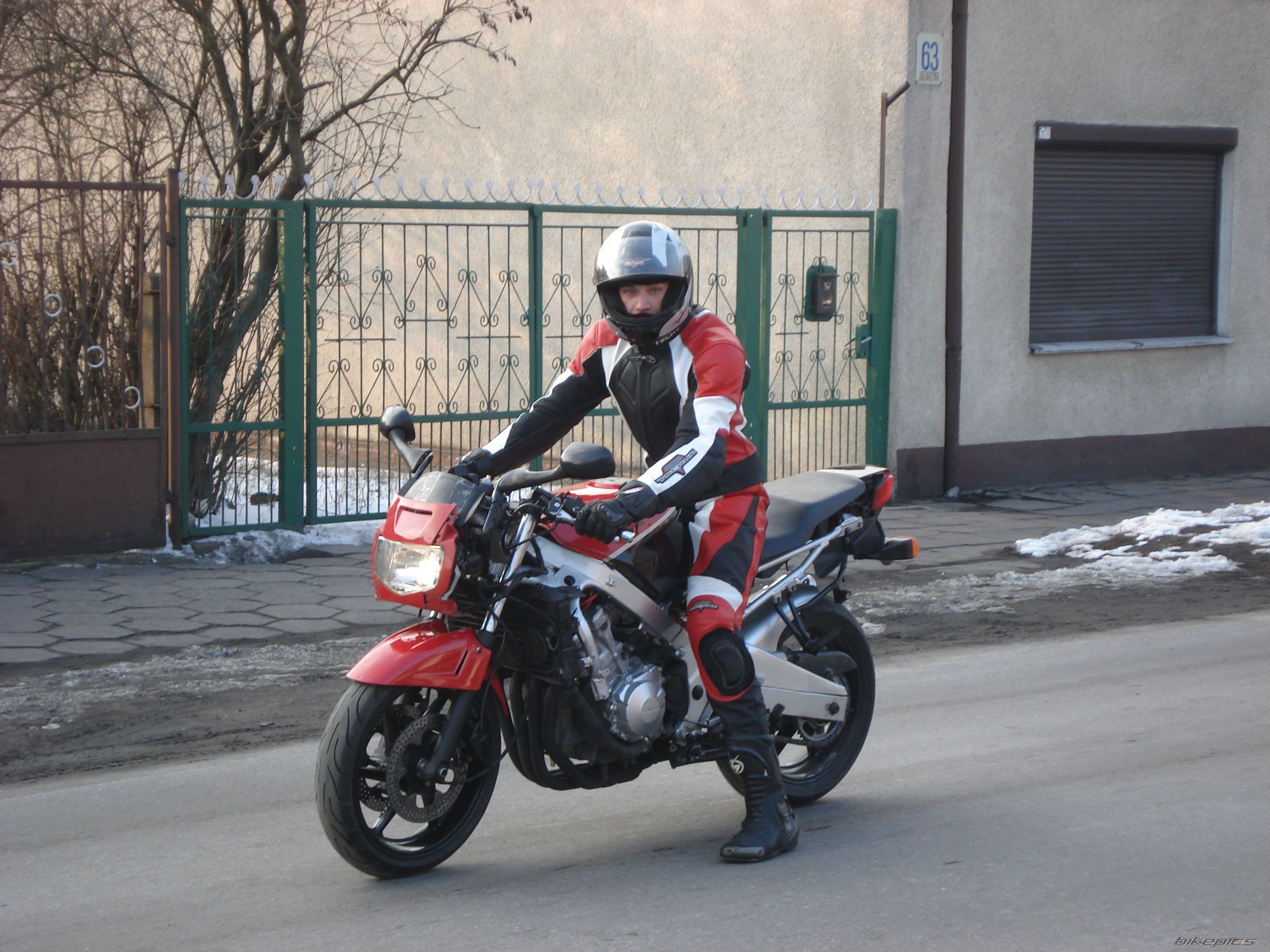 Photo 1578882