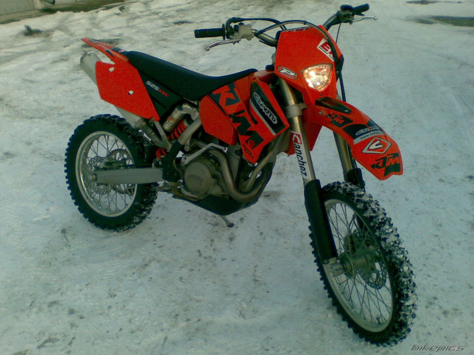 Photo 1578972
