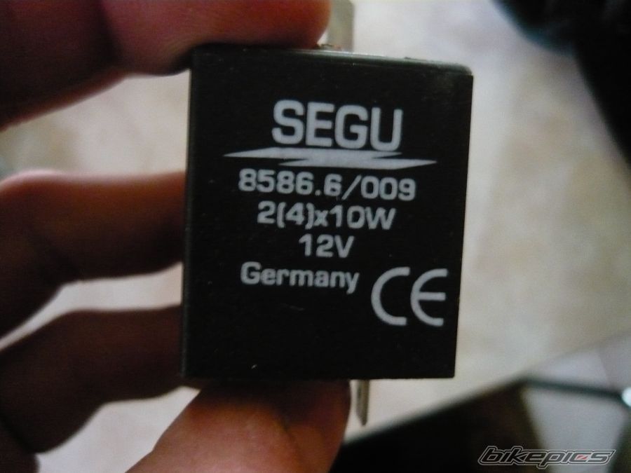 Photo 1579684