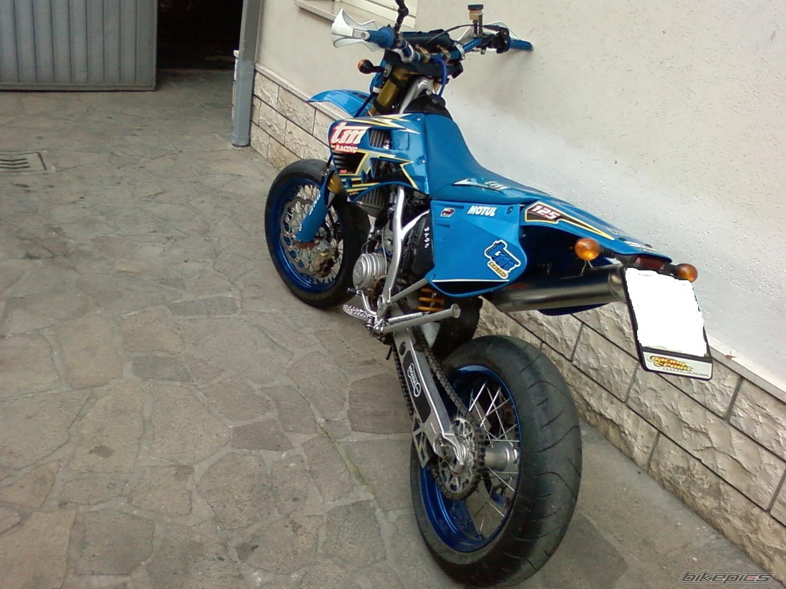 Photo 1579702