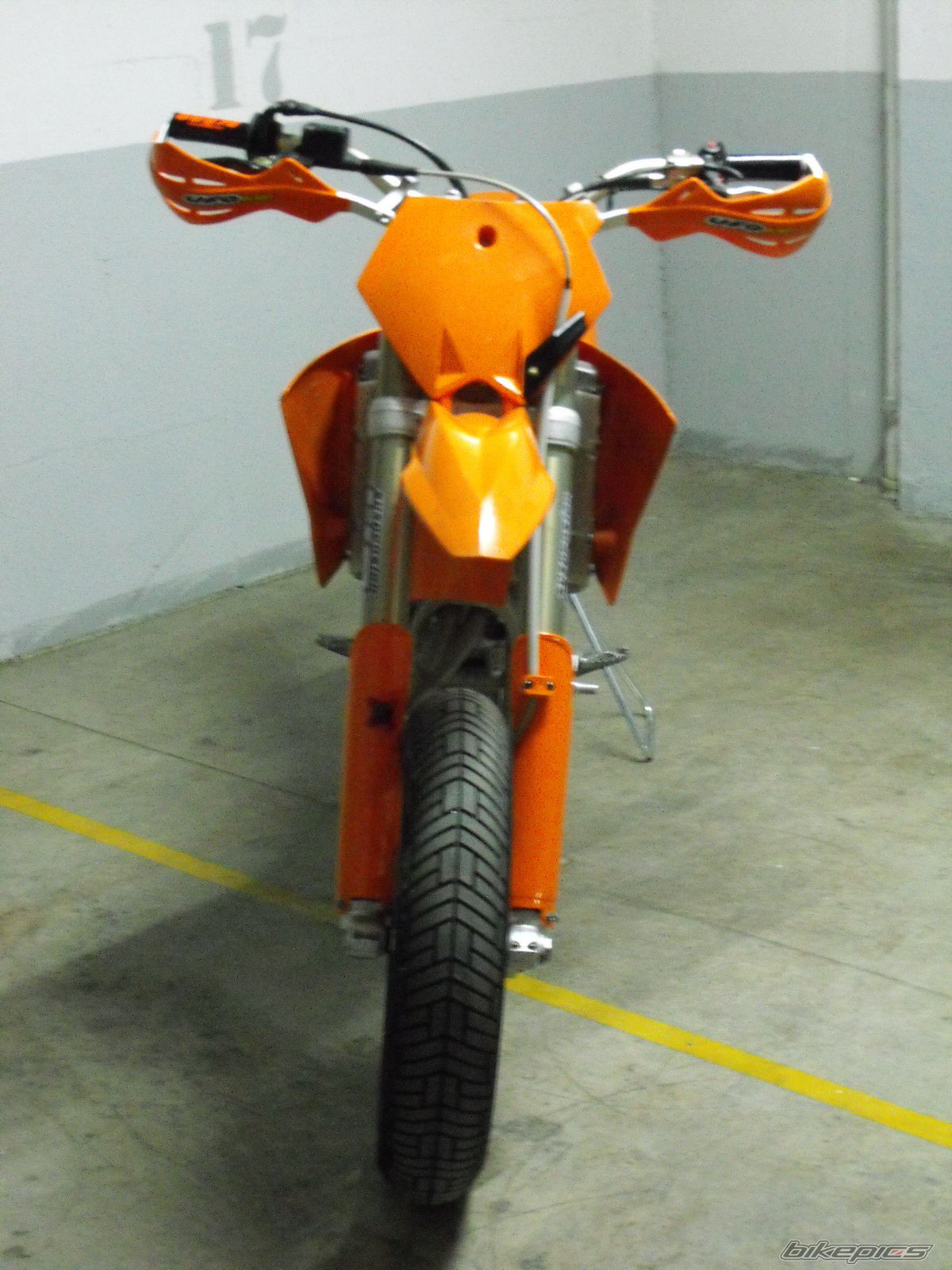 Photo 1579848