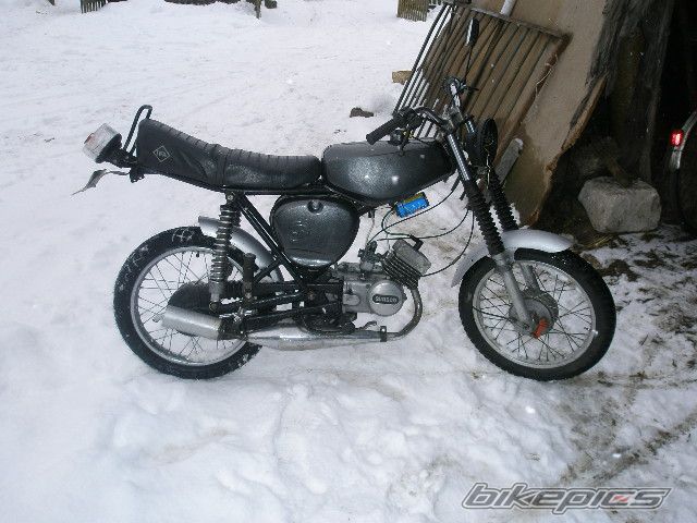 Photo 1579859