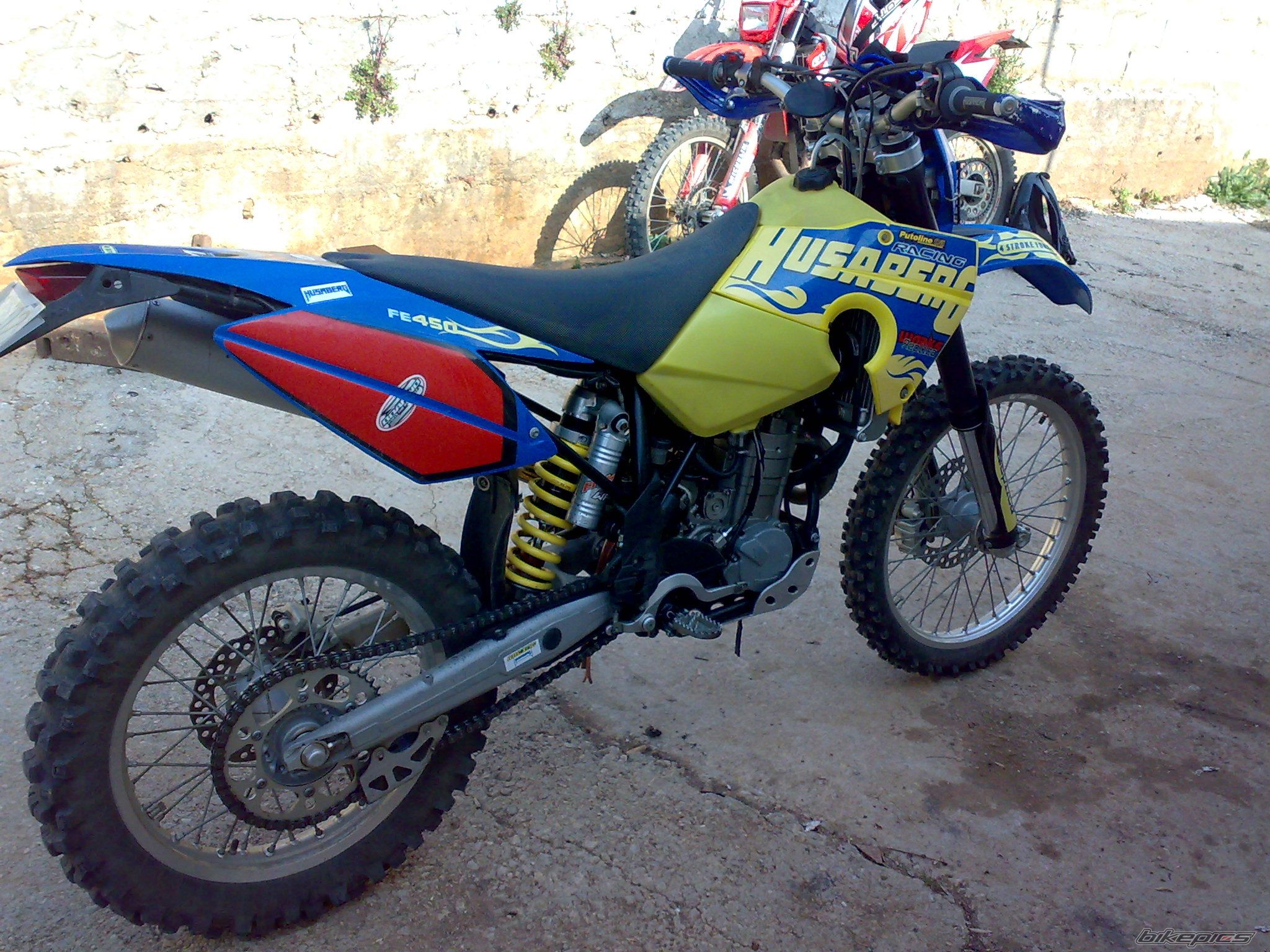Photo 1579943