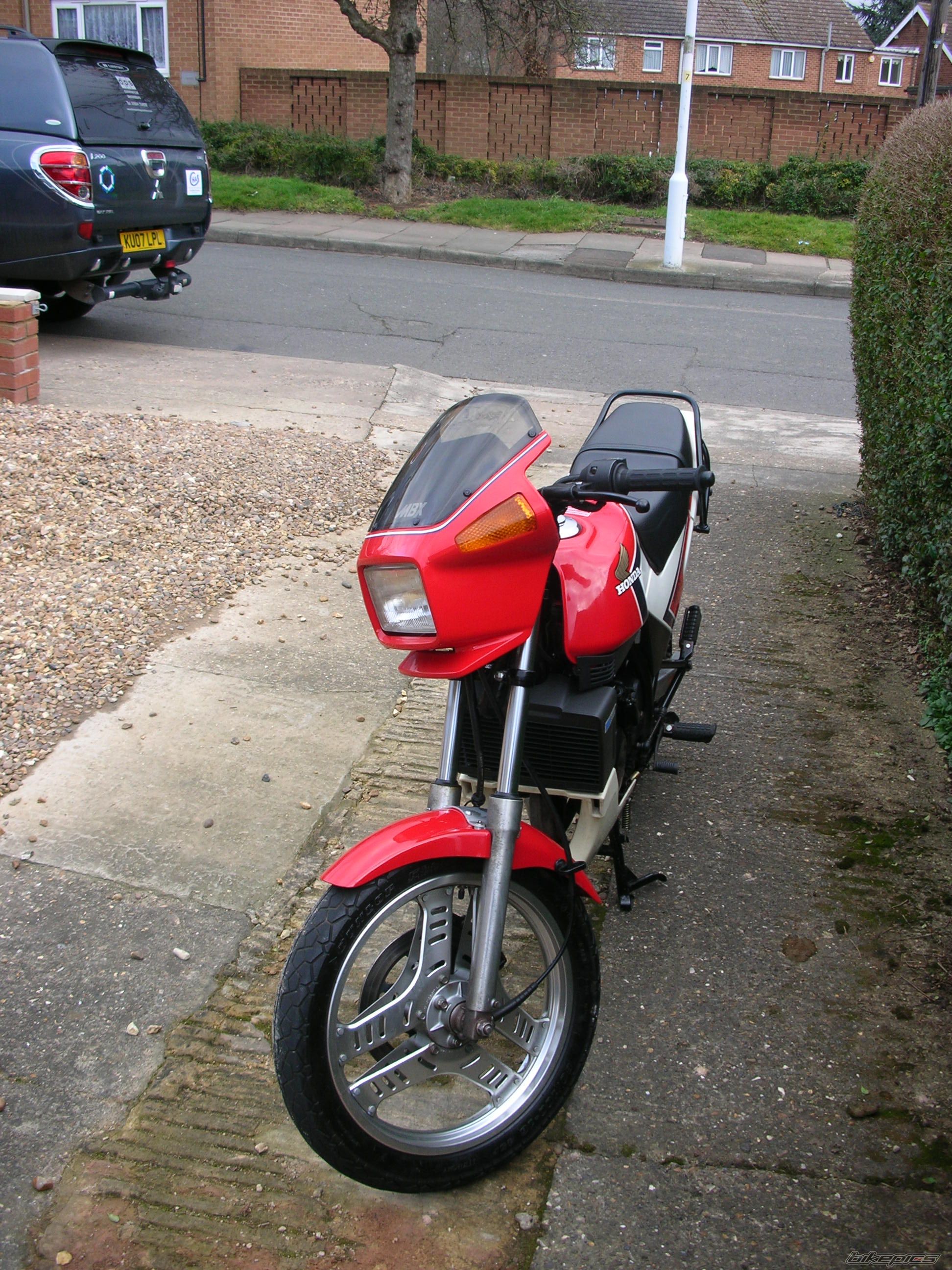 Photo 1580129