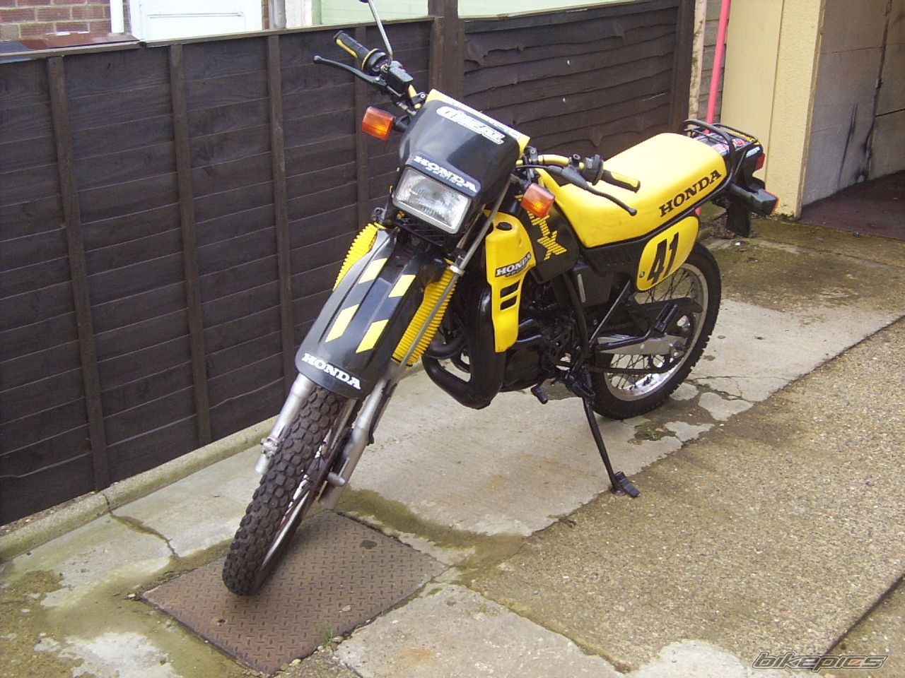 Photo 1580203
