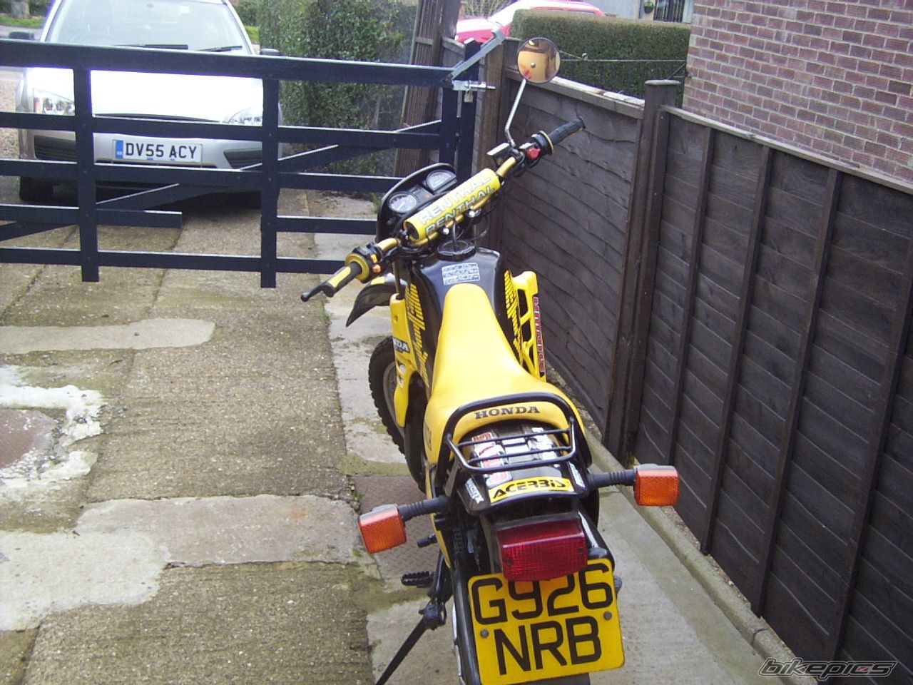 Photo 1580206