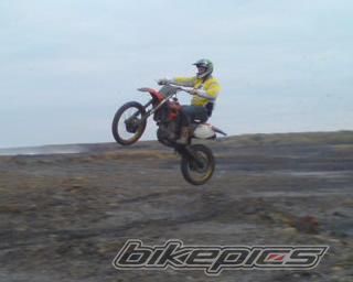 Photo 1580311